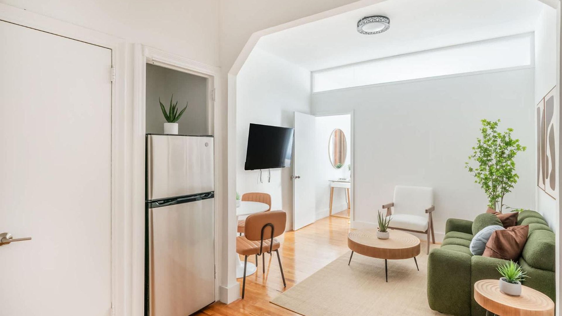 444-1a Beautiful 1br Midtown West Apartment