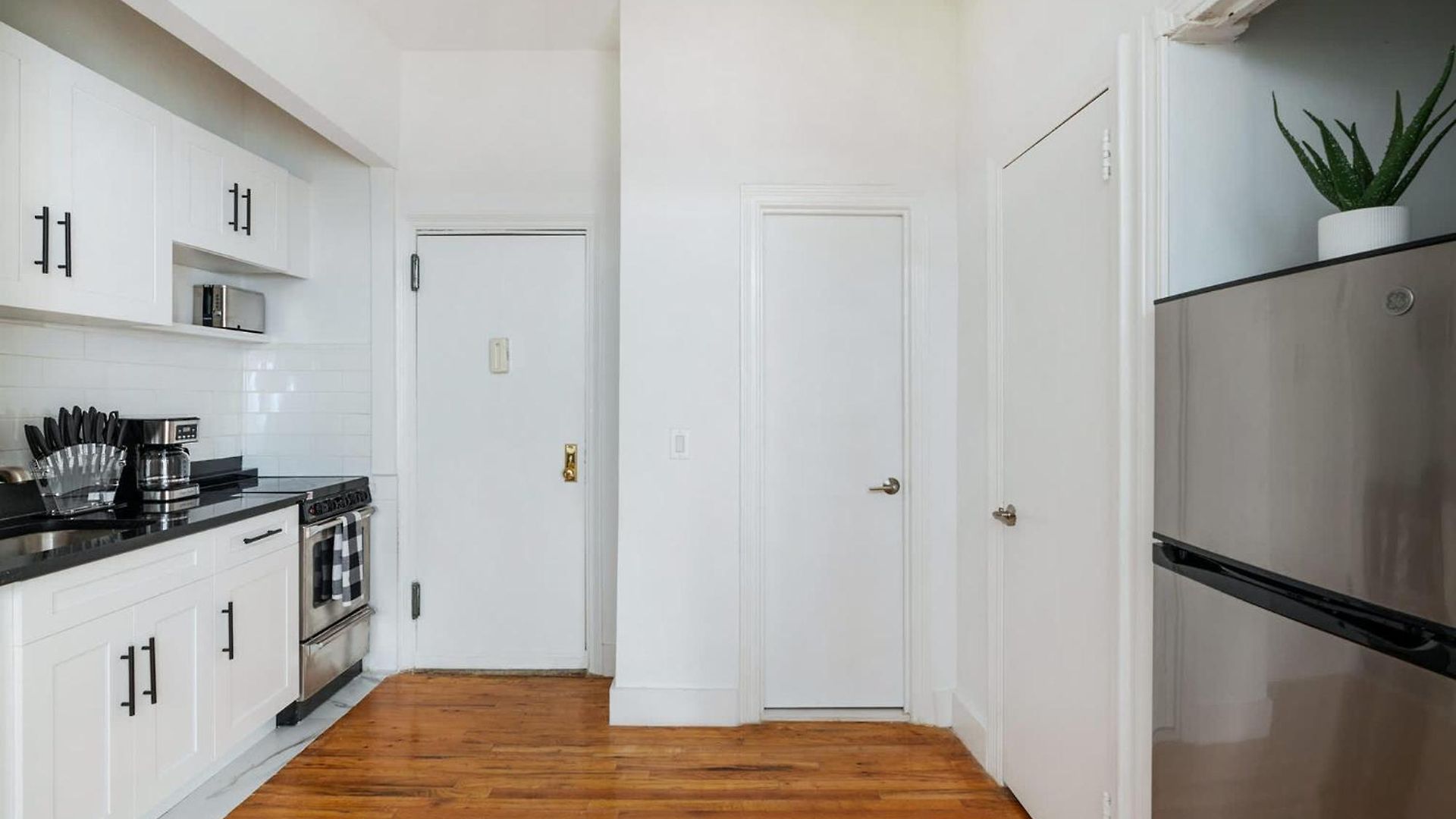 444-1a Beautiful 1br Midtown West * New York