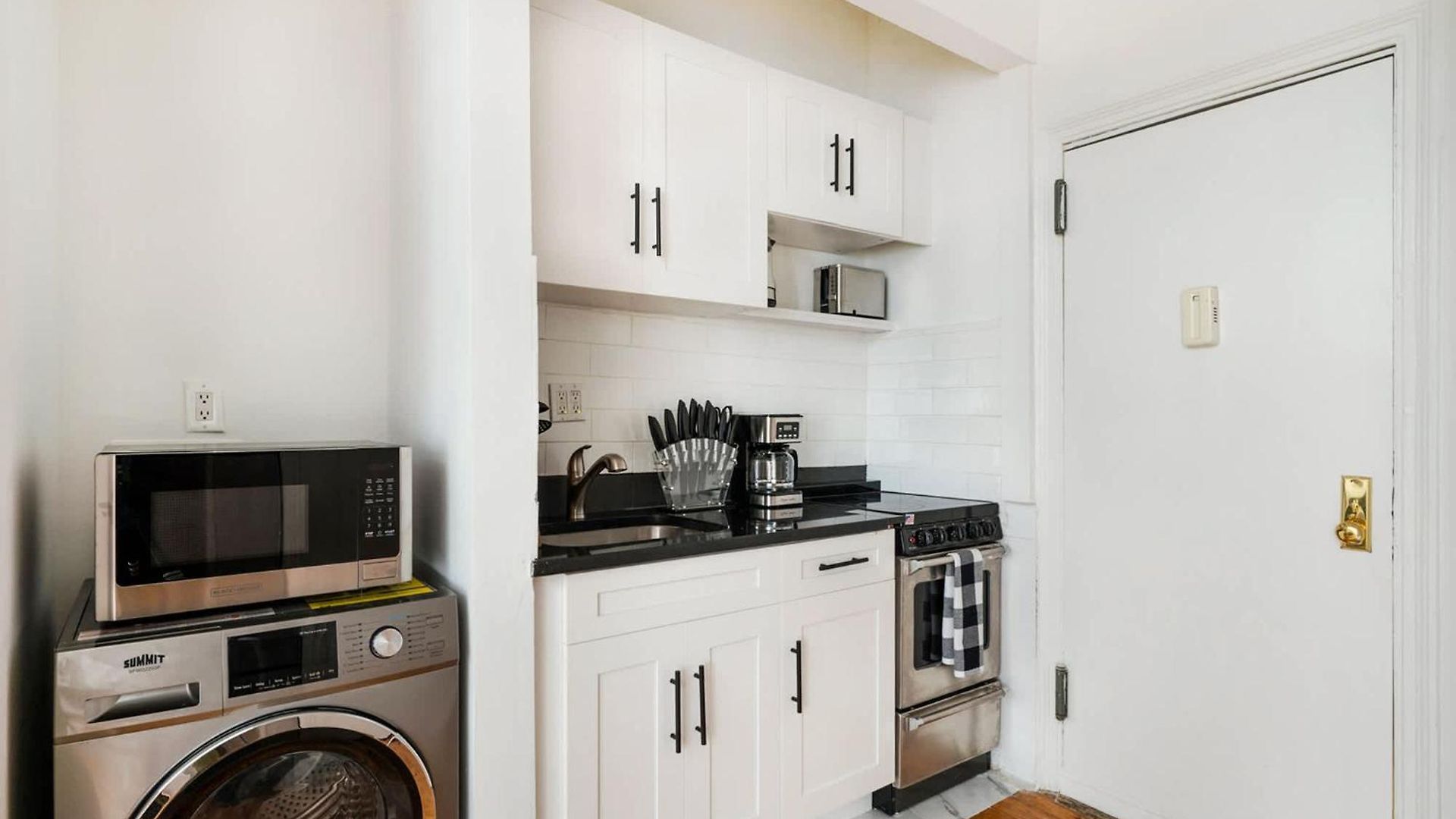 Apartment 444-1a Beautiful 1br Midtown West *
