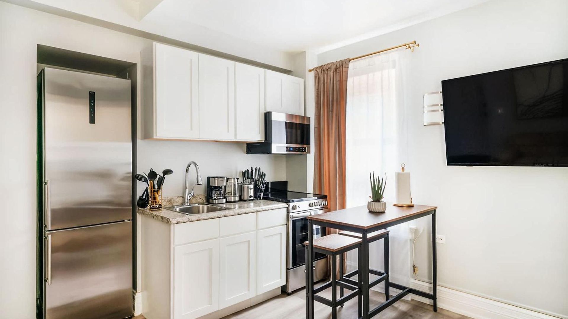 Apartment 73-508 New 1br 1bth Uws Doorman Gym