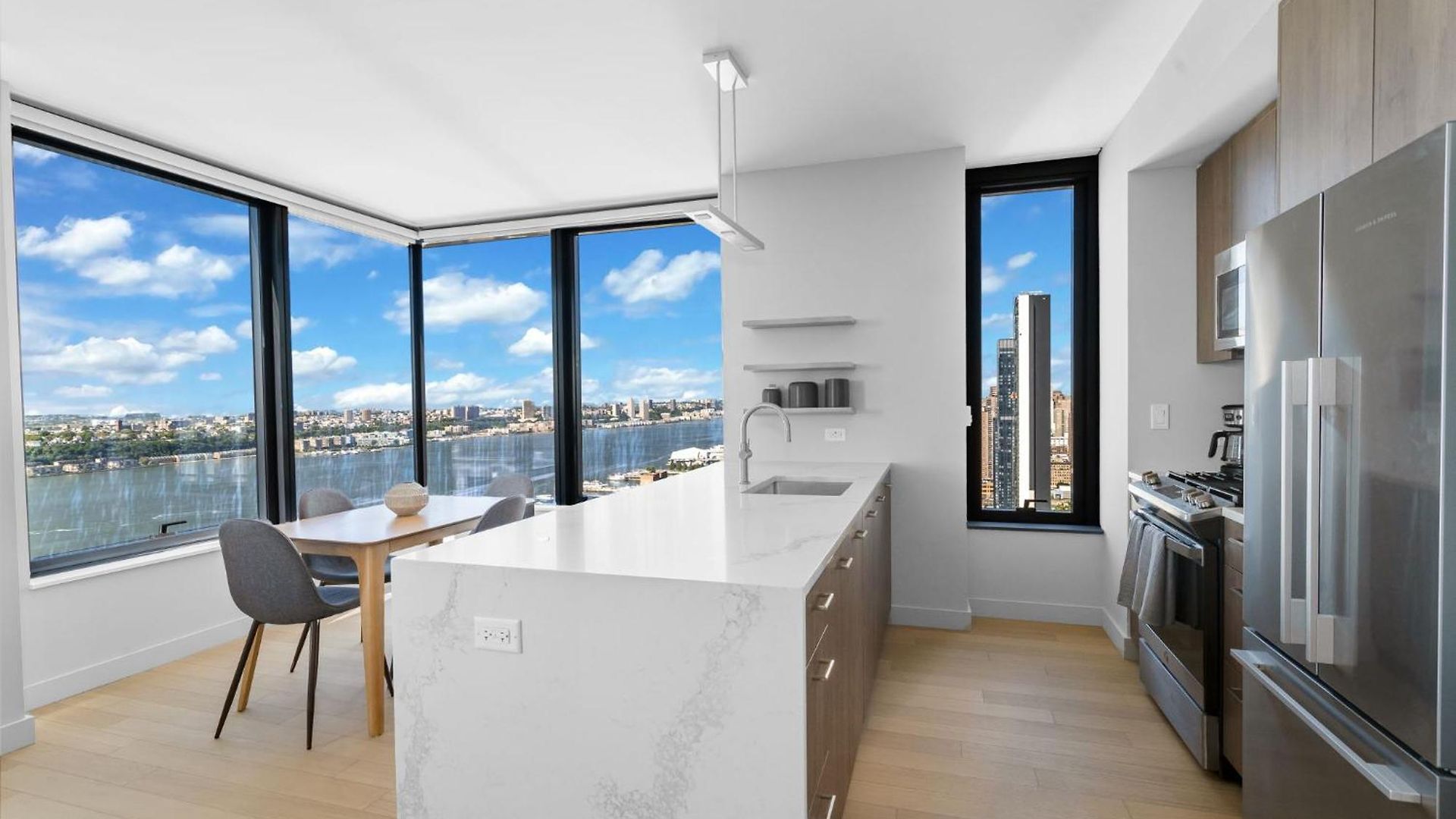 Modern Stylish 2br 2ba In Hudson Yard