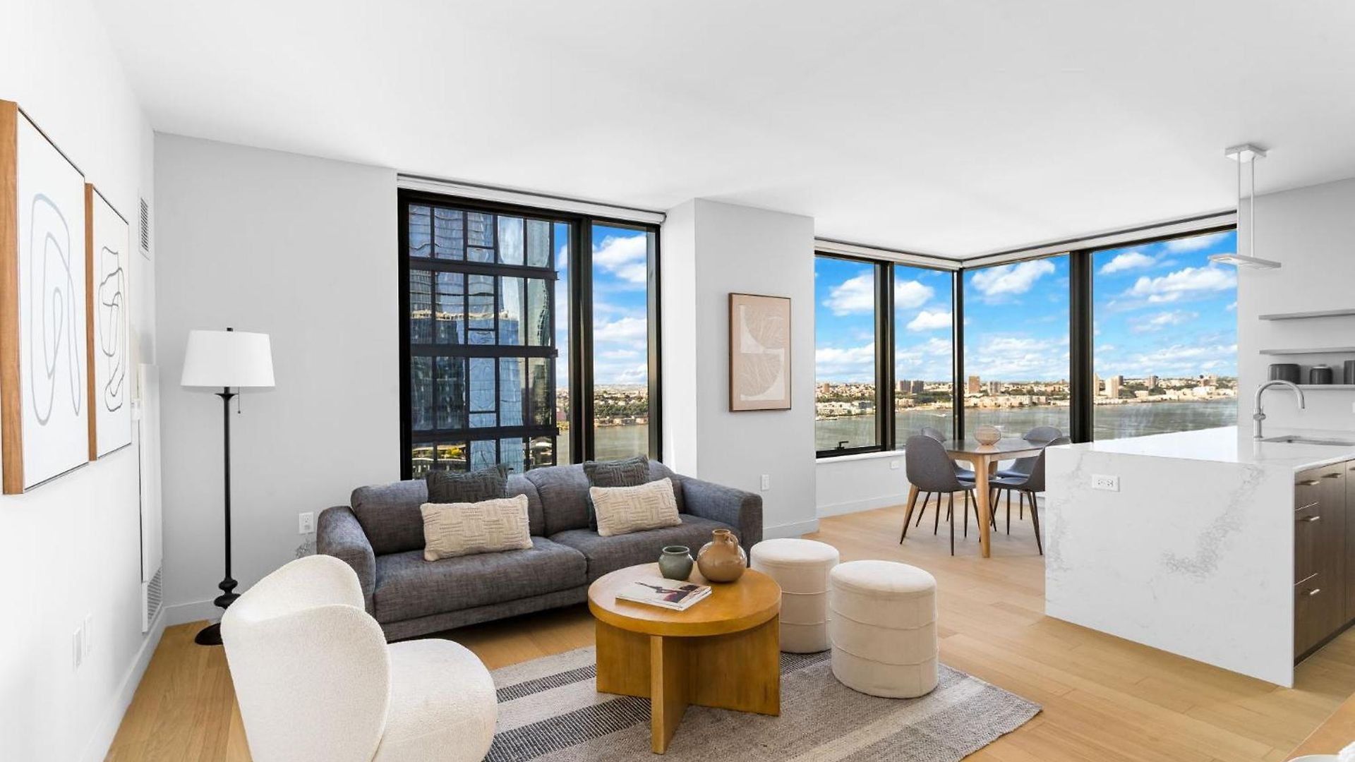 Modern Stylish 2br 2ba In Hudson Yard Apartment