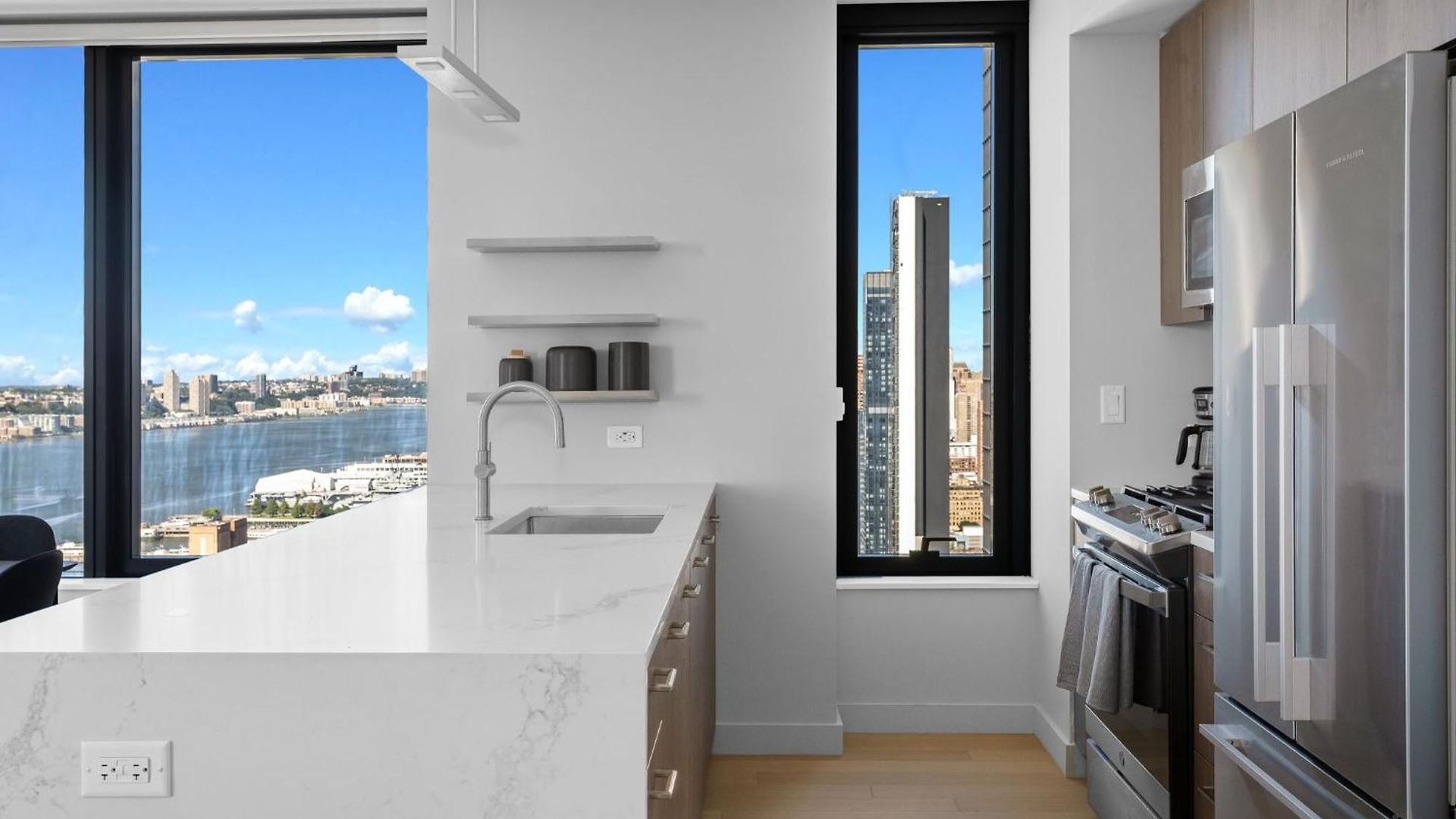 Modern Stylish 2br 2ba In Hudson Yard Apartment *