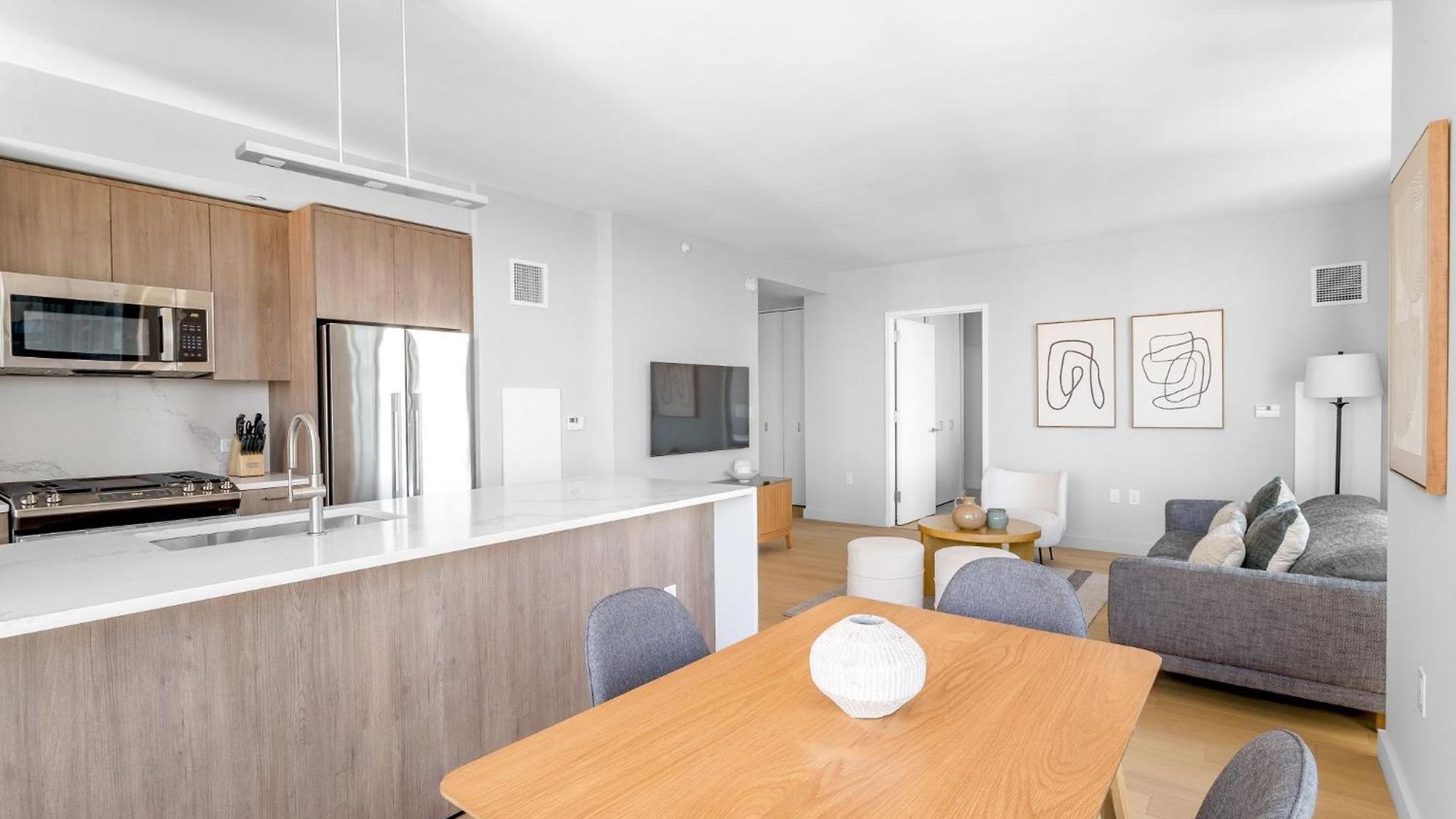 Modern Stylish 2br 2ba In Hudson Yard *