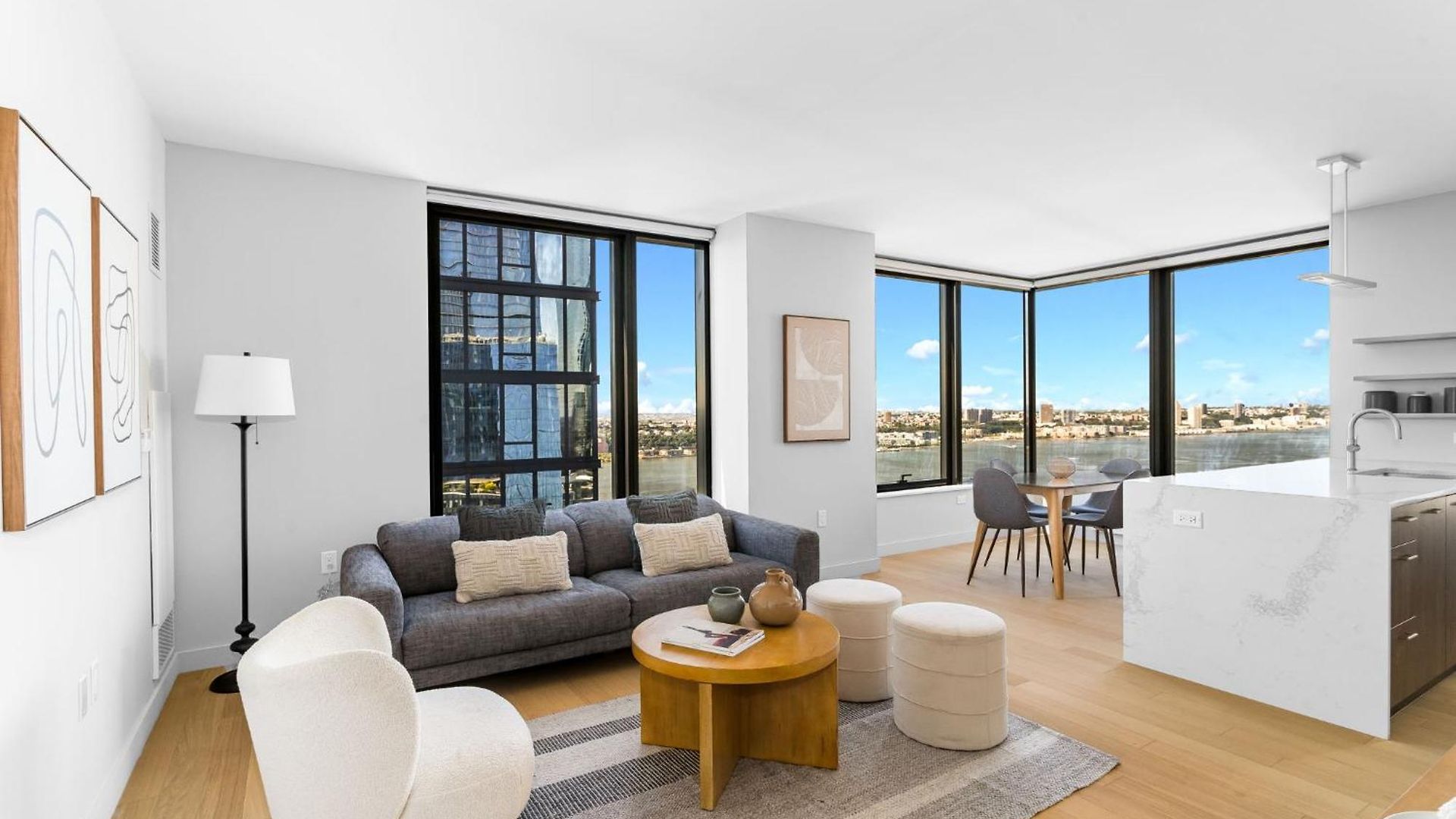 Modern Stylish 2br 2ba In Hudson Yard Apartment