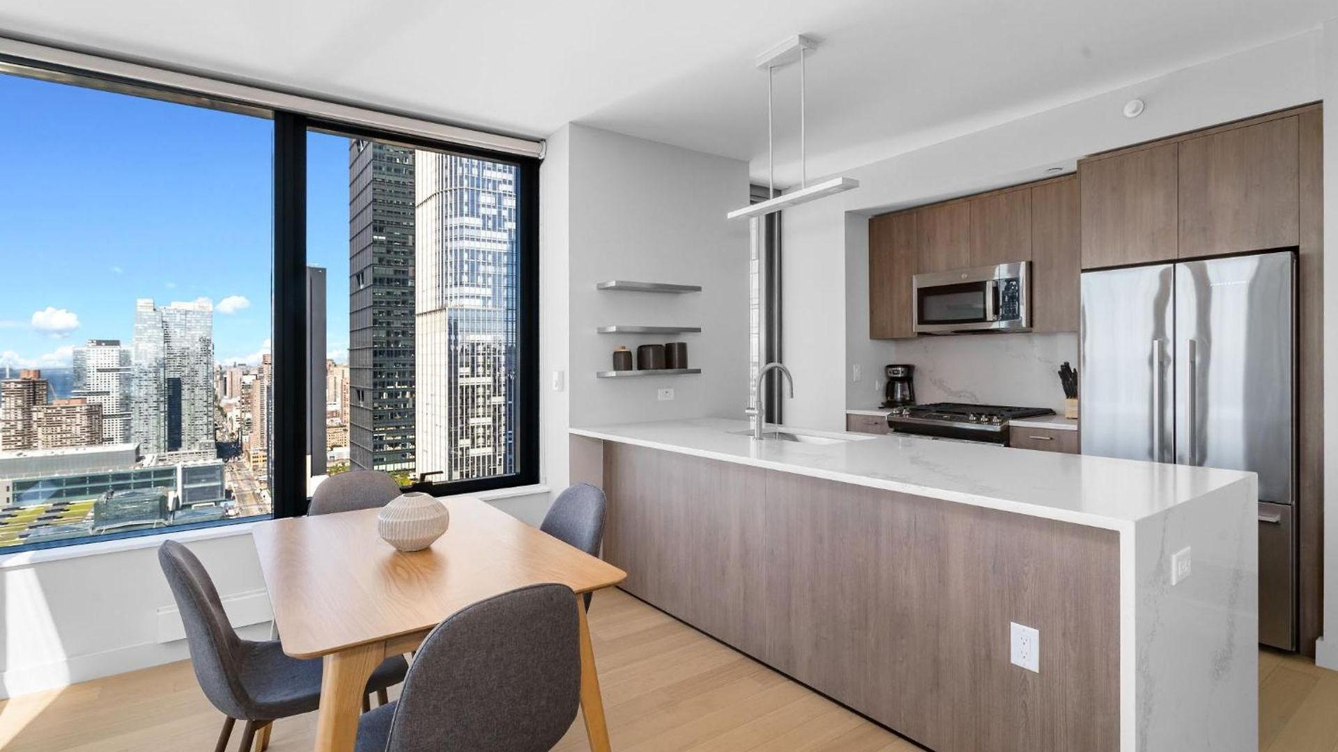 Modern Stylish 2br 2ba In Hudson Yard Apartment New York