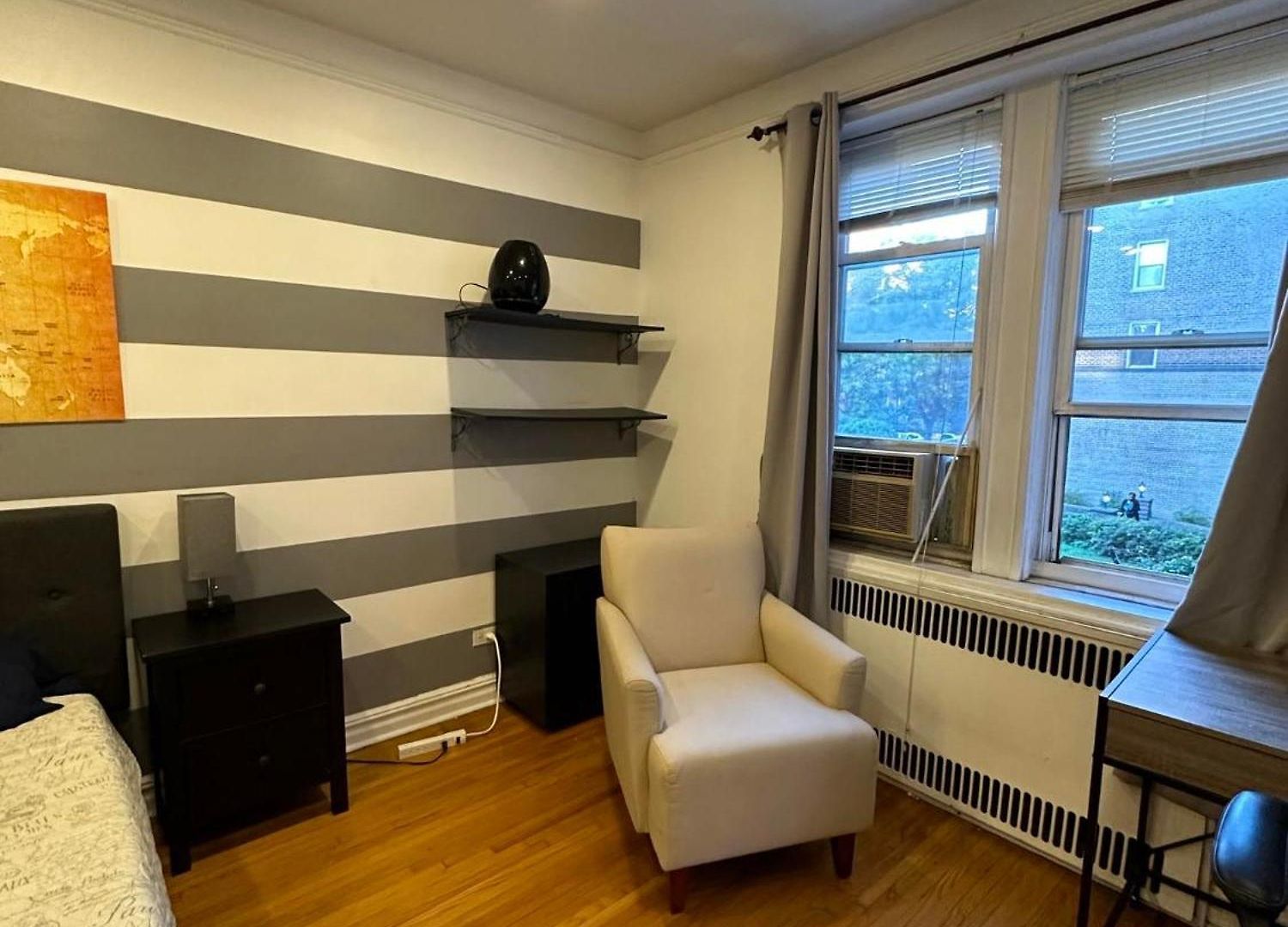 2 Large Bedrooms In Rego Park *
