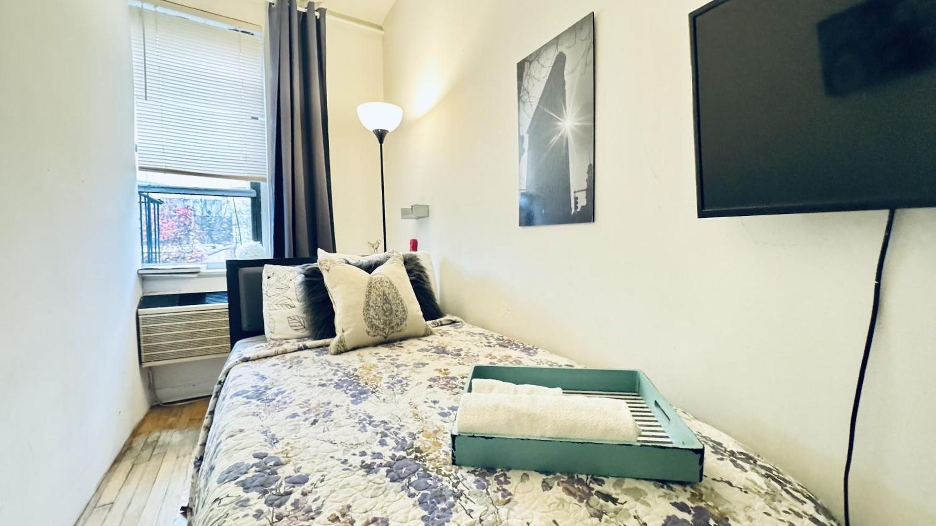 Guest house Ues Manhattan #2 In Shared New York