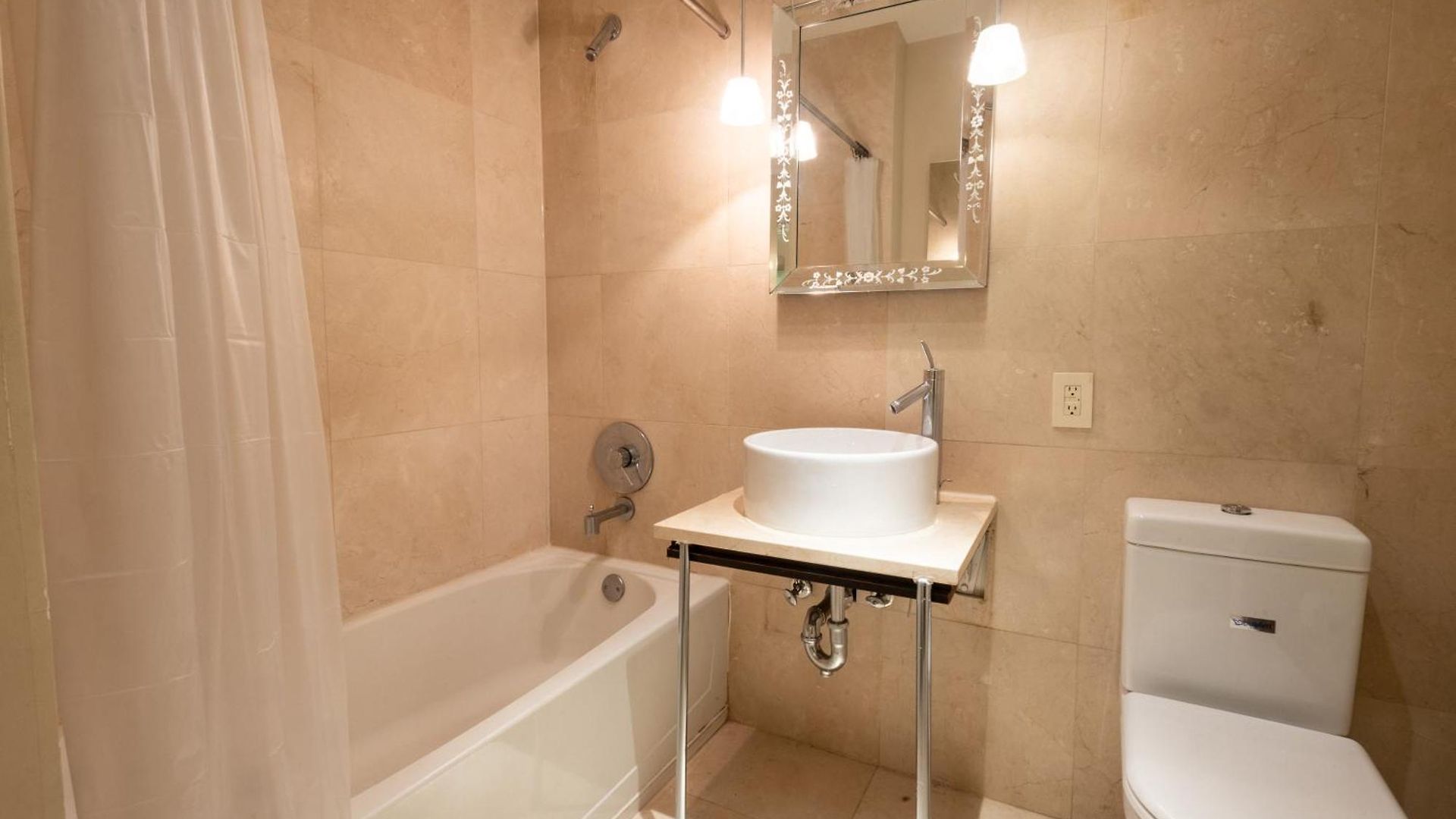 Gorgeous & Stylish 4bdr & 2bth In Downtown Manhattan *