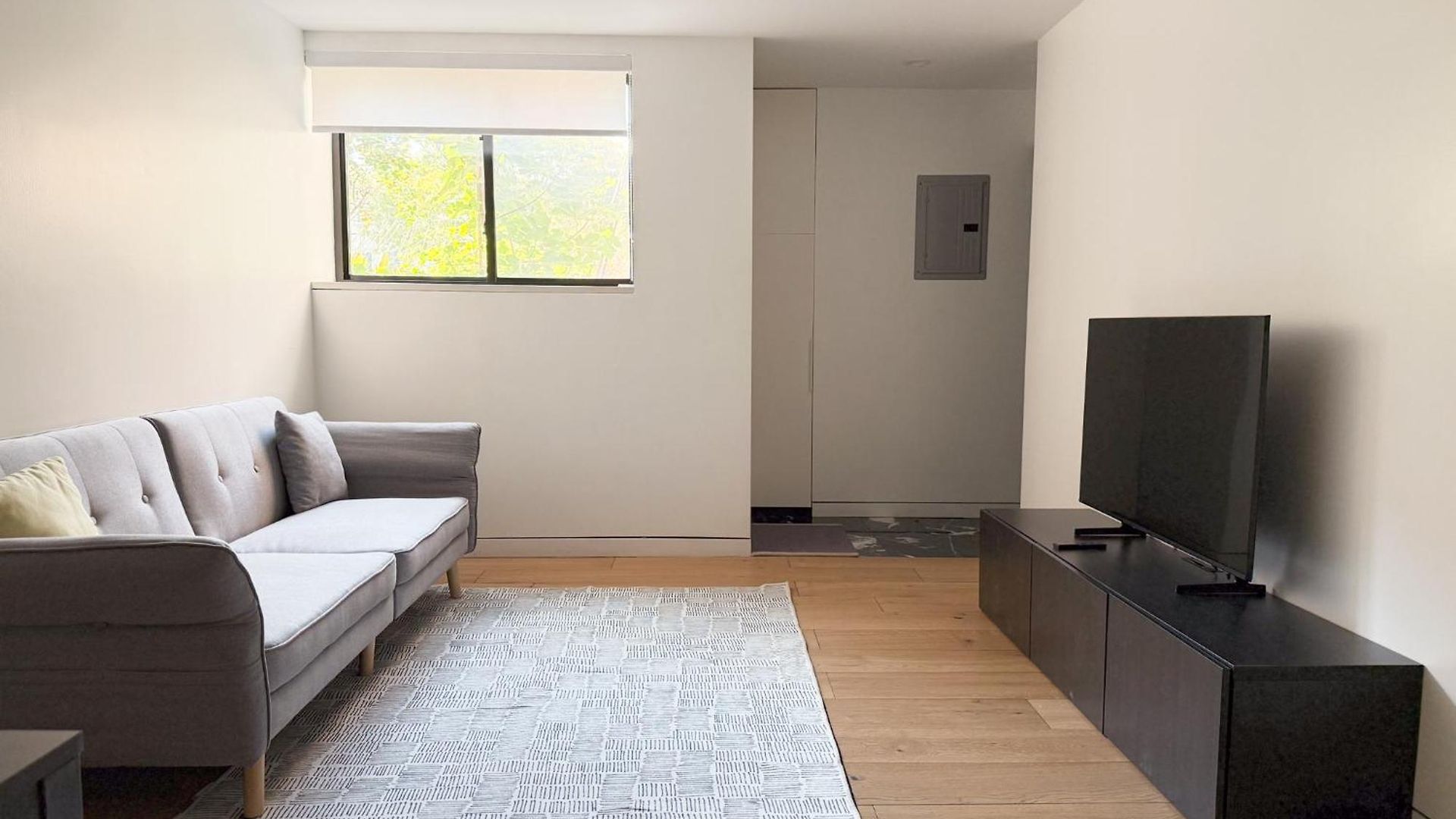 Apartment New Cozy Modern Minimalist In Brooklyn At Rem-casa *