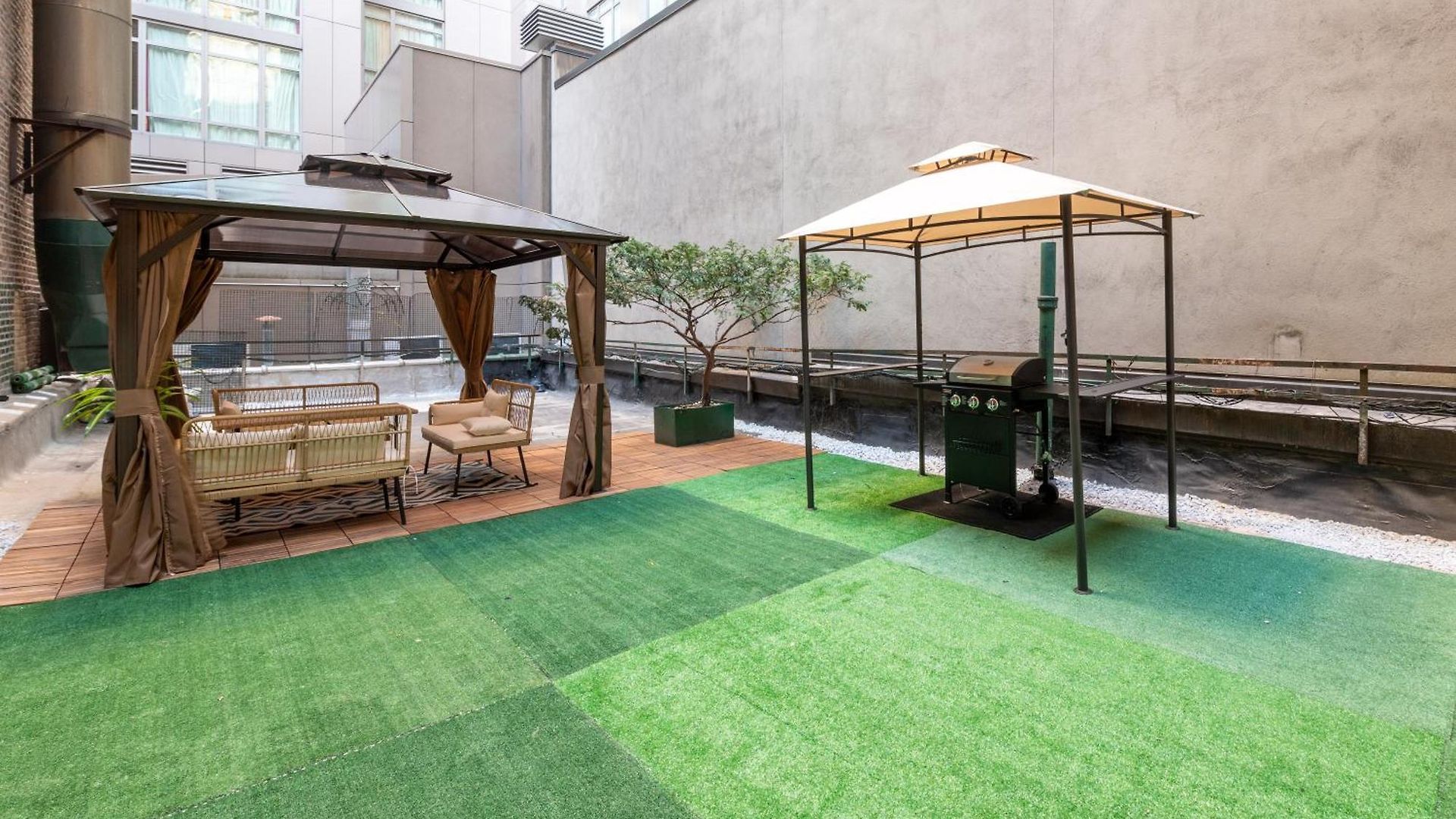 Modern 3bd Rose Hills Manhattan Terrace Space
