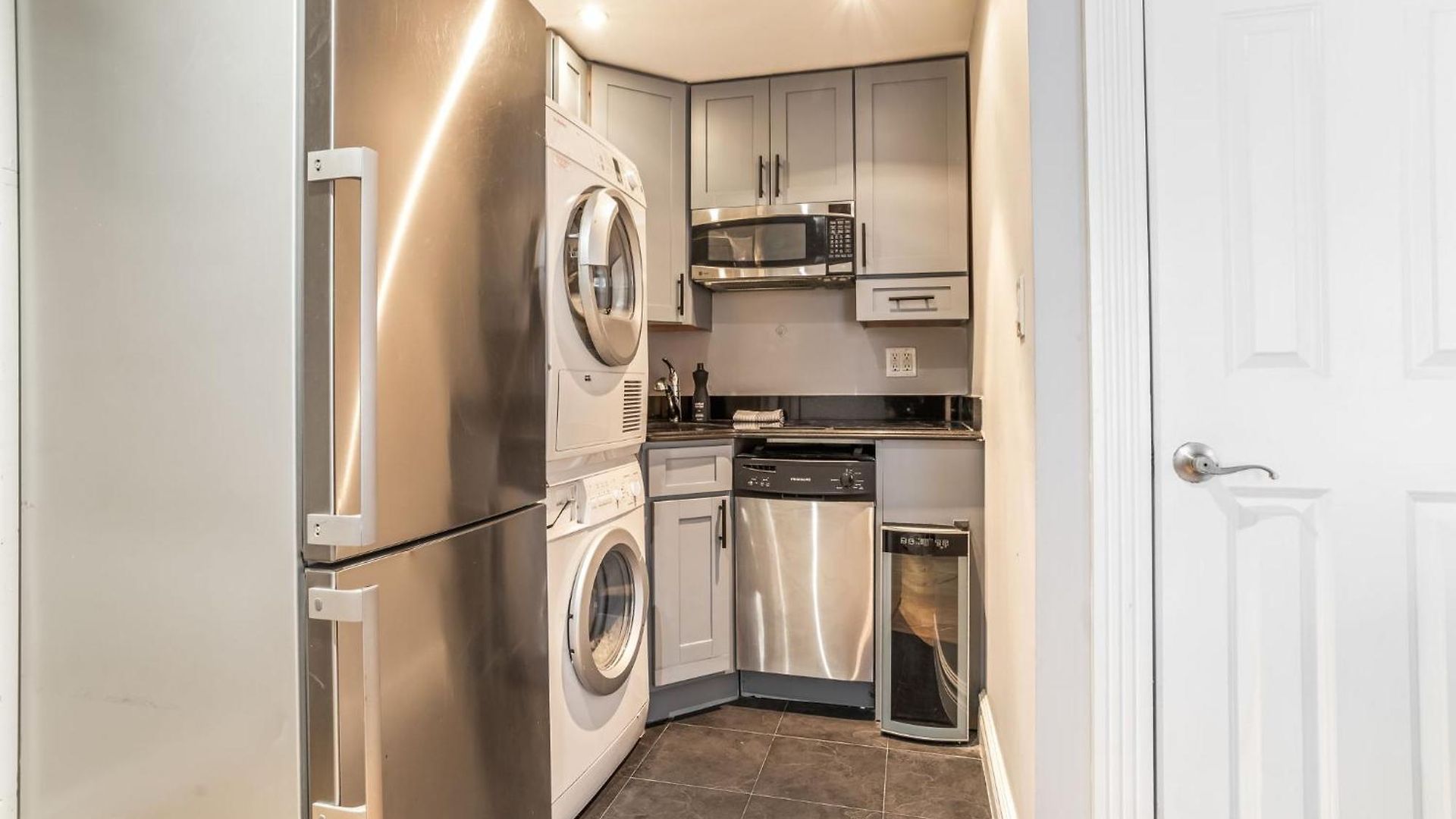 Charming 2-bed 1-bath In Turtle Bay Apartment New York