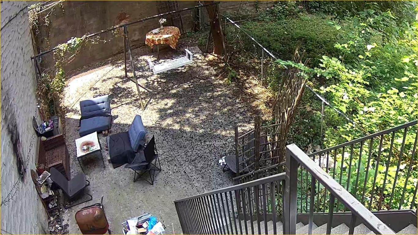 Ground Floor Williamsburg Private Bedroom Near Subway *