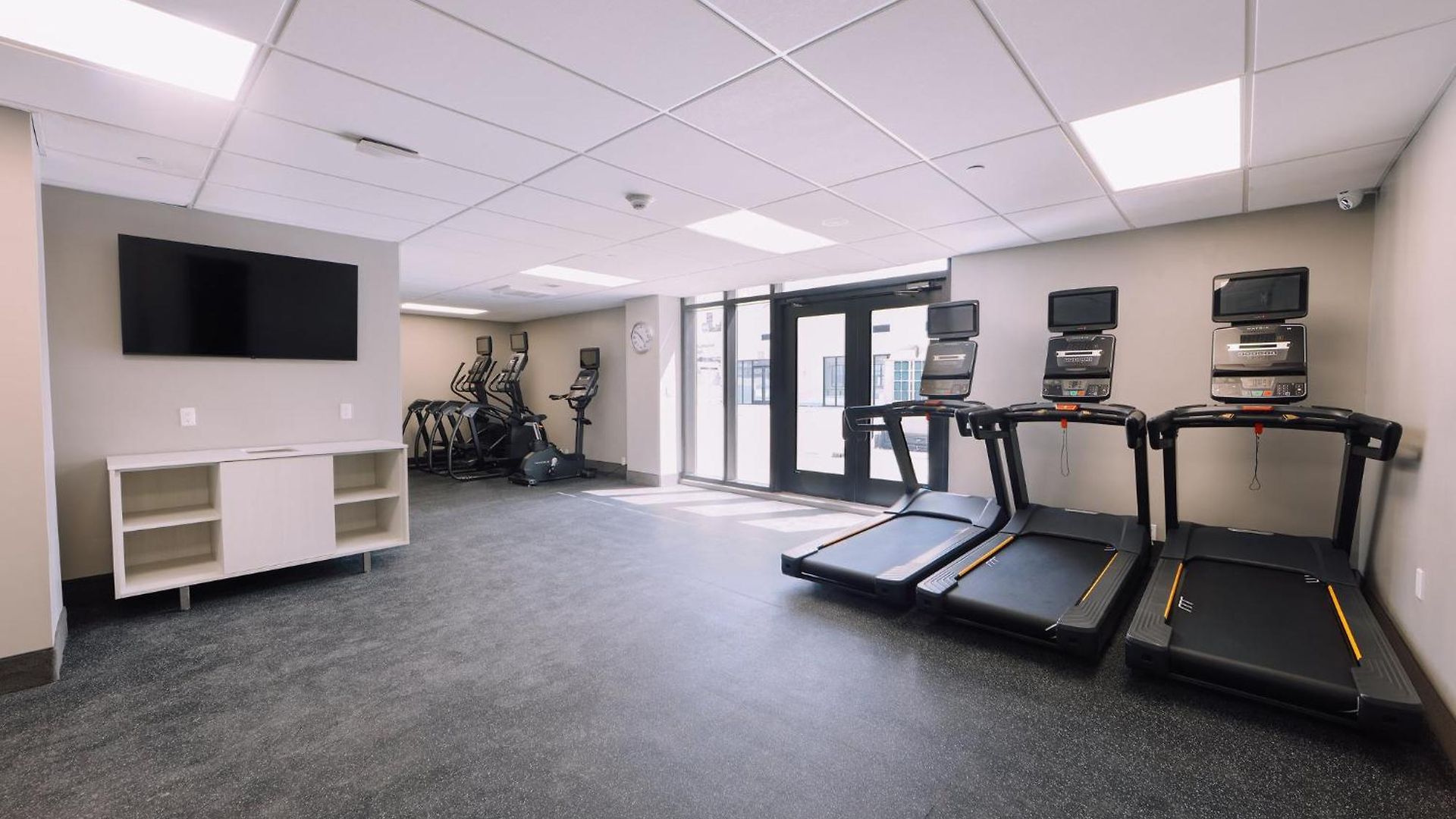 Hotel Express Long Island E - By Ihg 3*