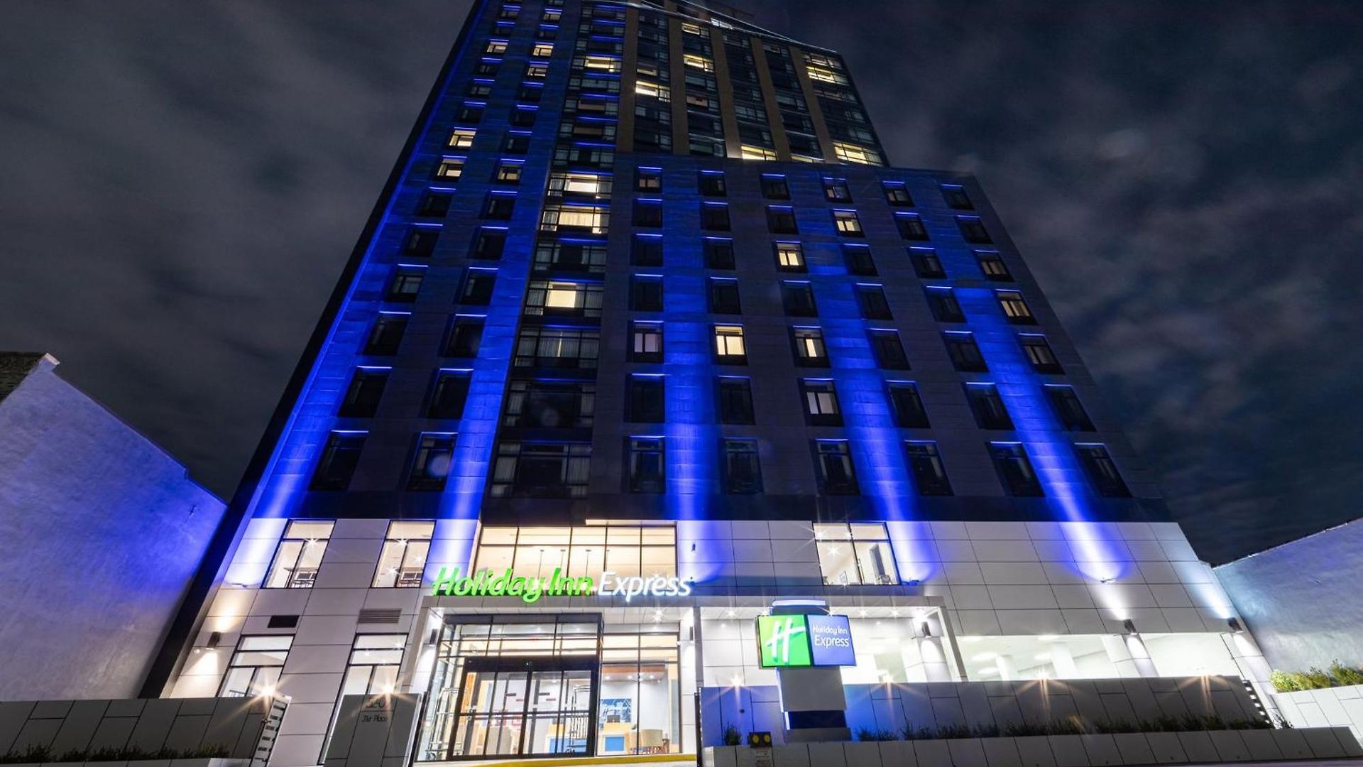 Hotel Express Long Island E - By Ihg