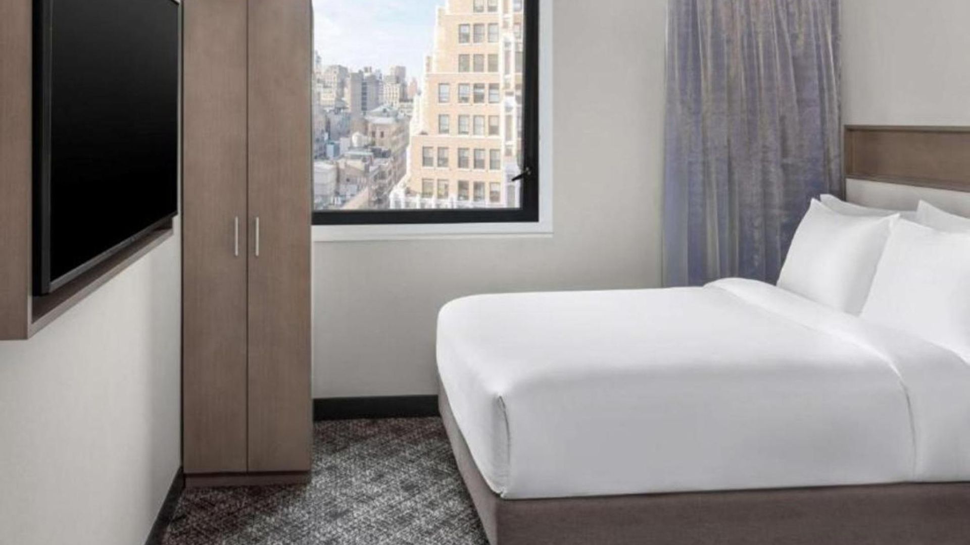 Doubletree By Hilton Times Square South Hotel