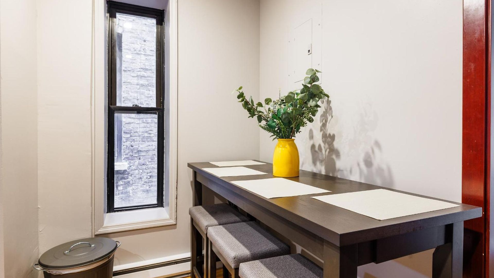 Discover The Comfort Of Columbia Apartment
