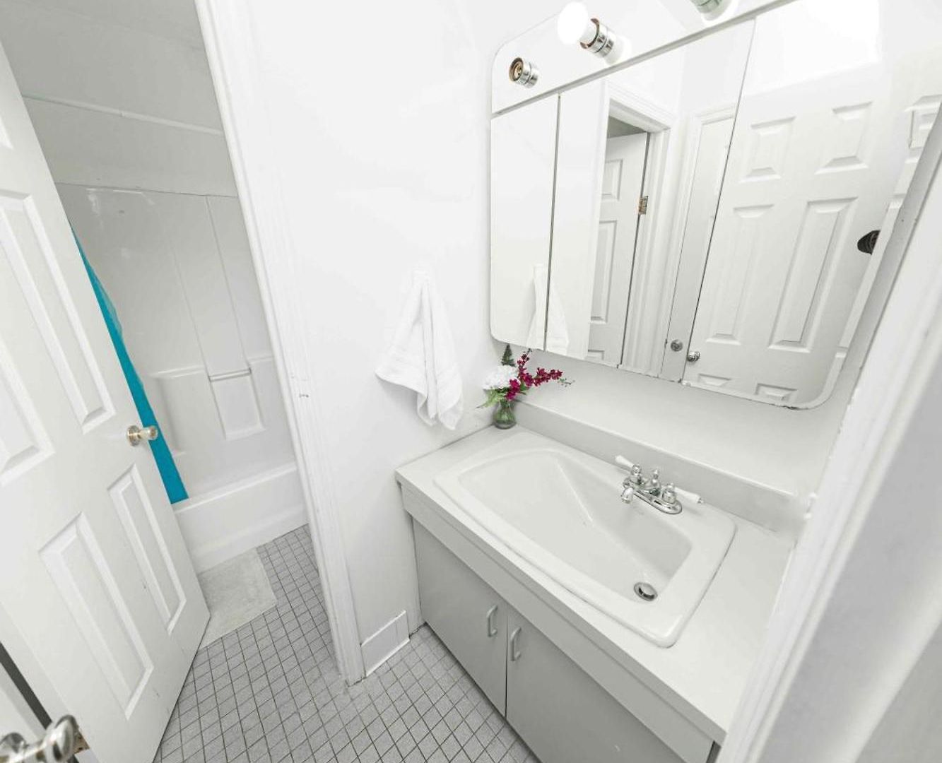 Ground Floor Williamsburg Private Bedroom Near Subway New York
