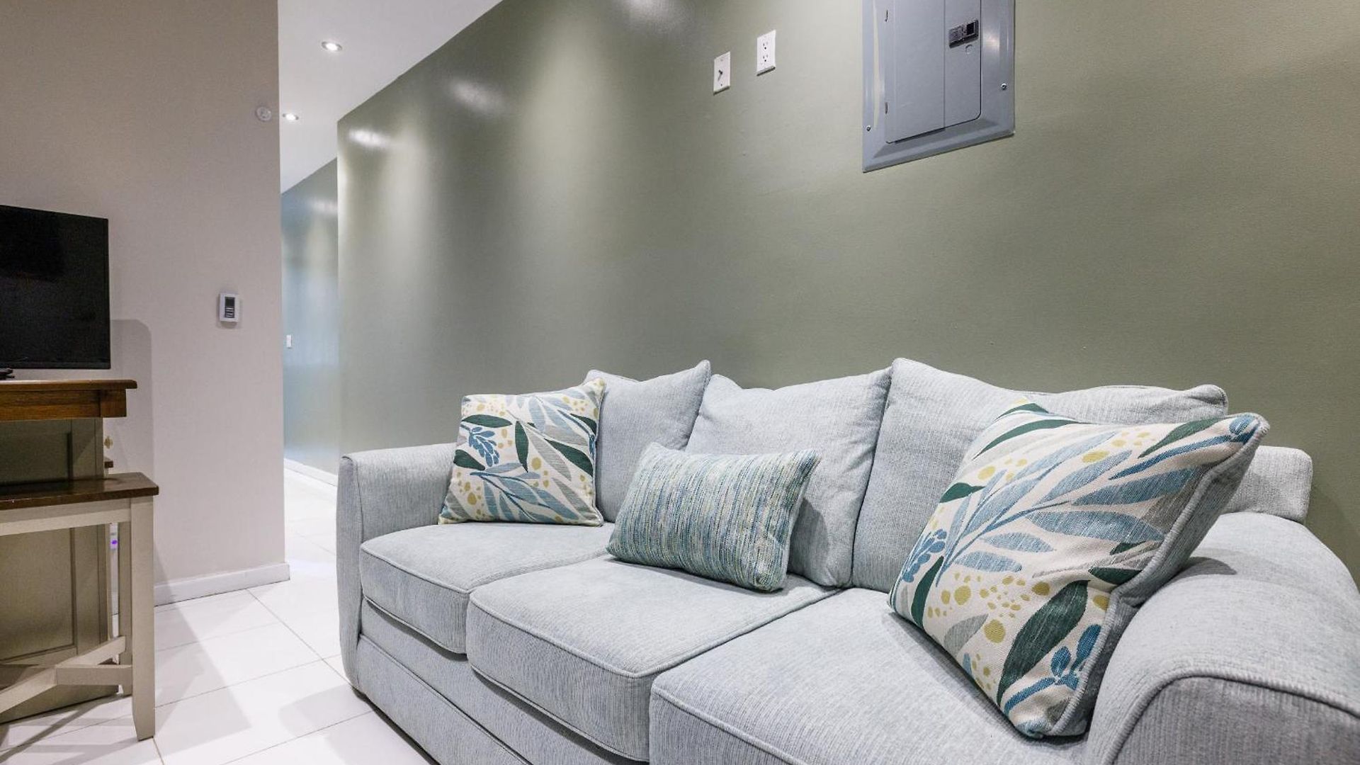 Parkside Living Style Apartment *