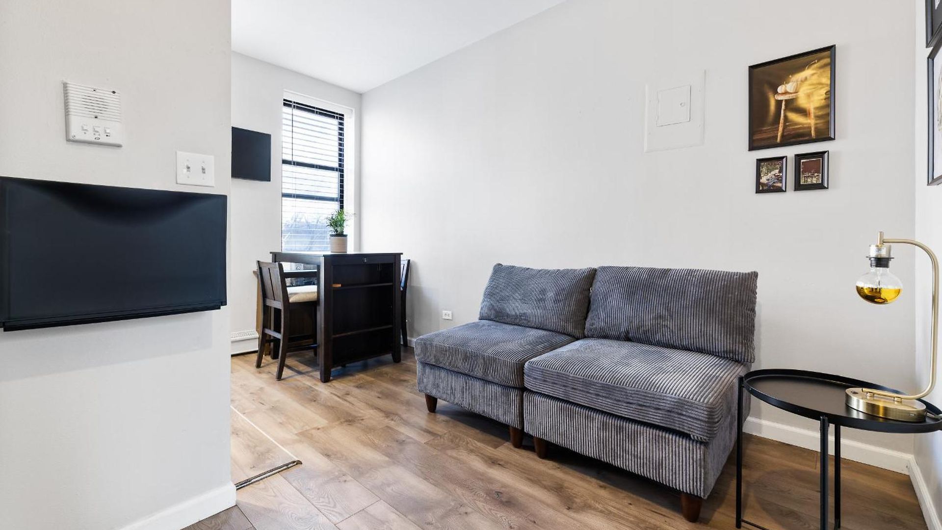 Apartment Step Inside Living In Times Square New York
