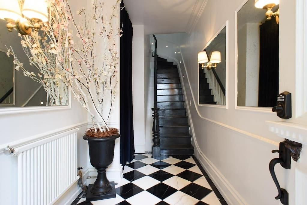 The Dutch House *