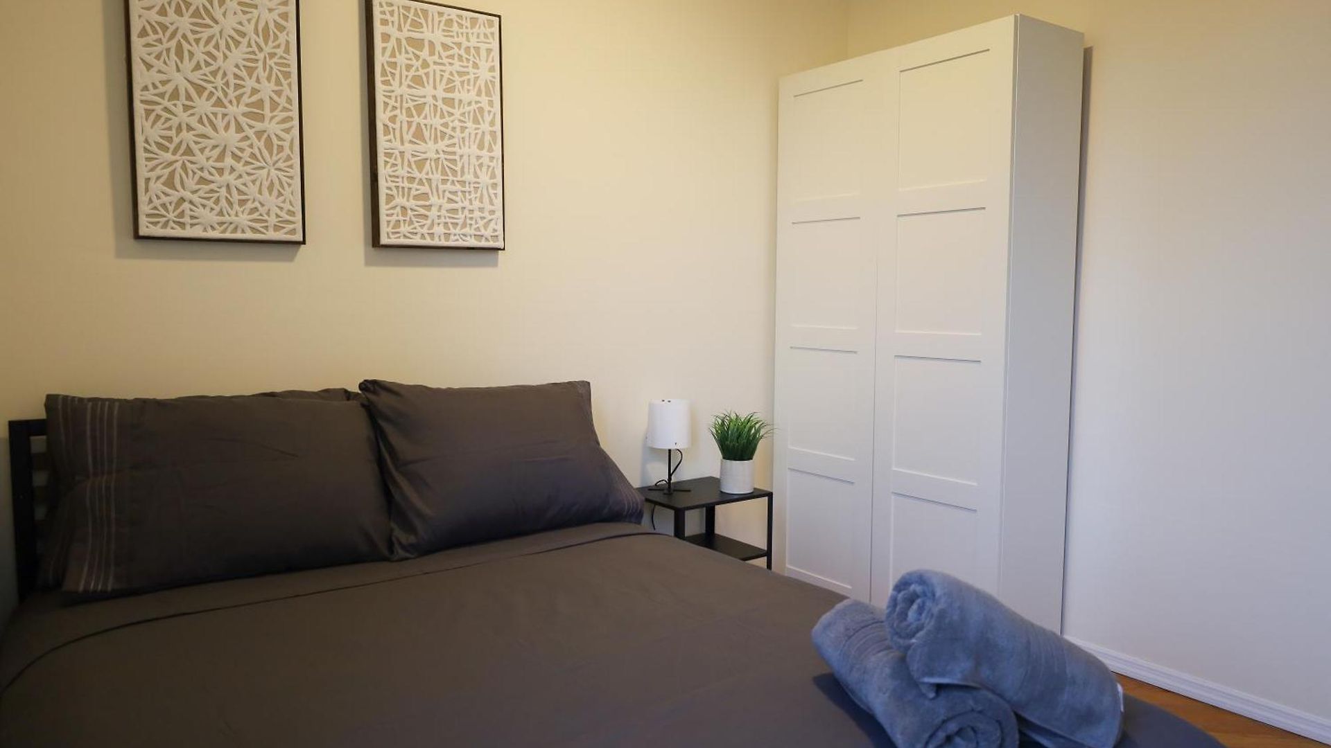 Family Friendly 4br 2ba In Prime Nyc Location *