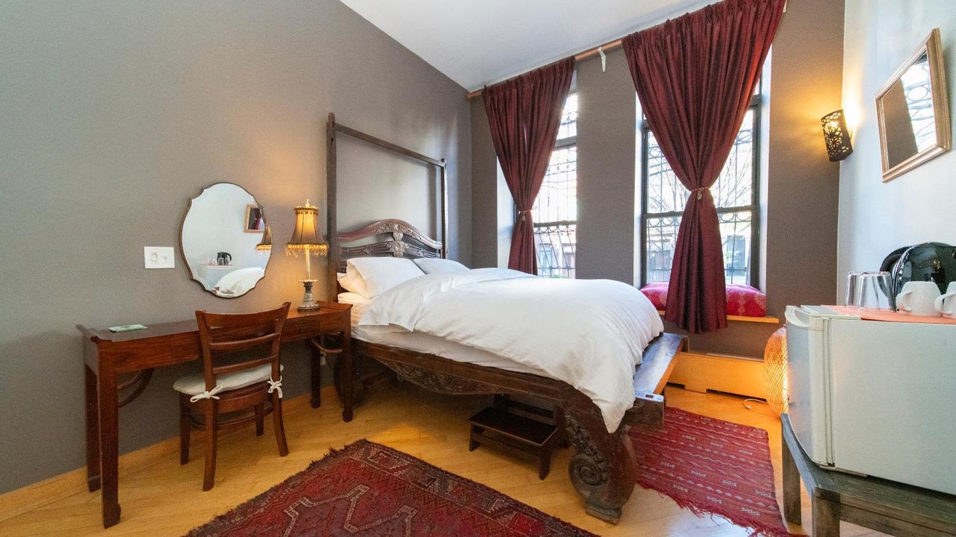 Homestay 2 Bedrooms With One Private Bathroom In Lovely *