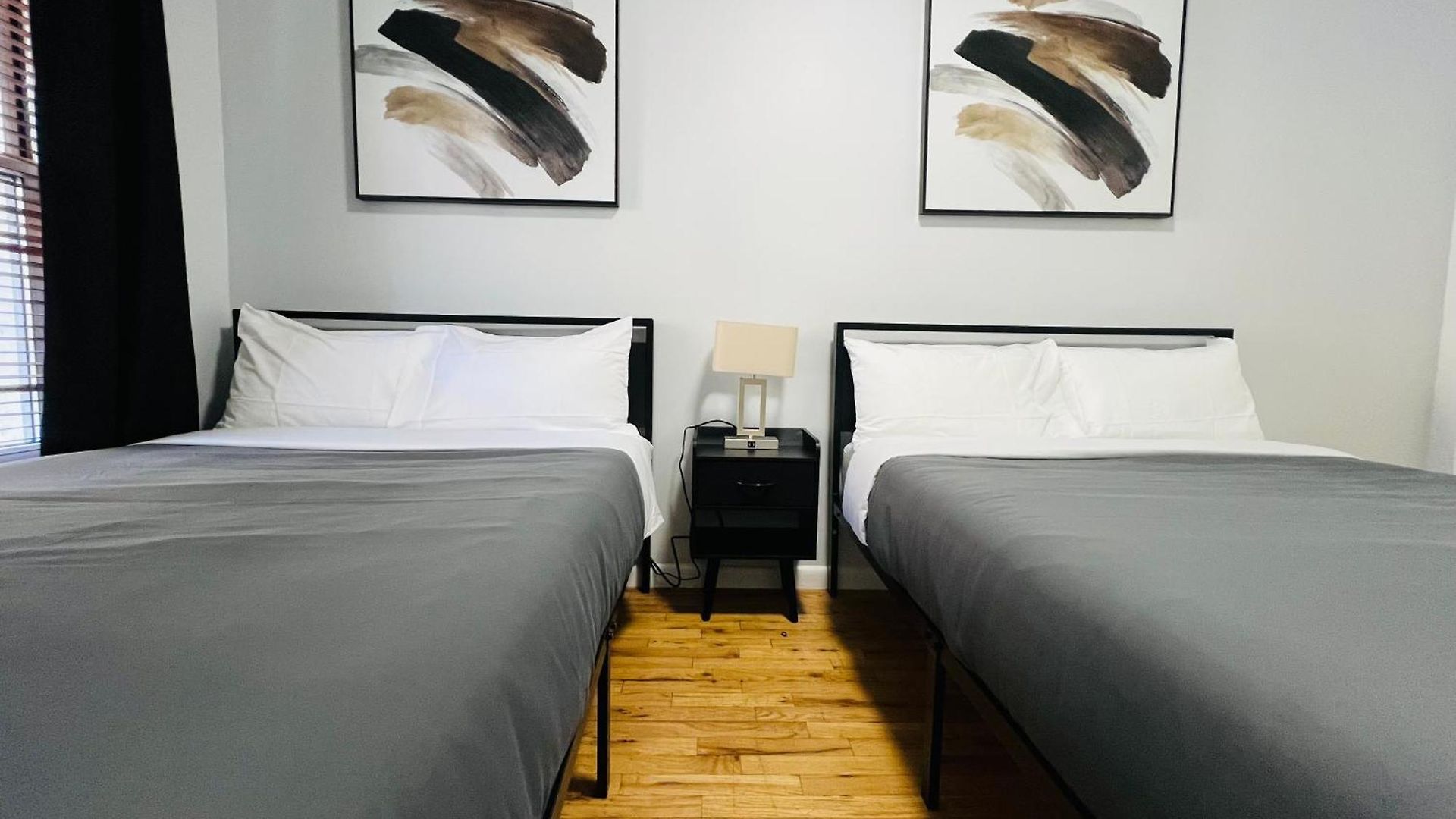 Herald Square Apartment *