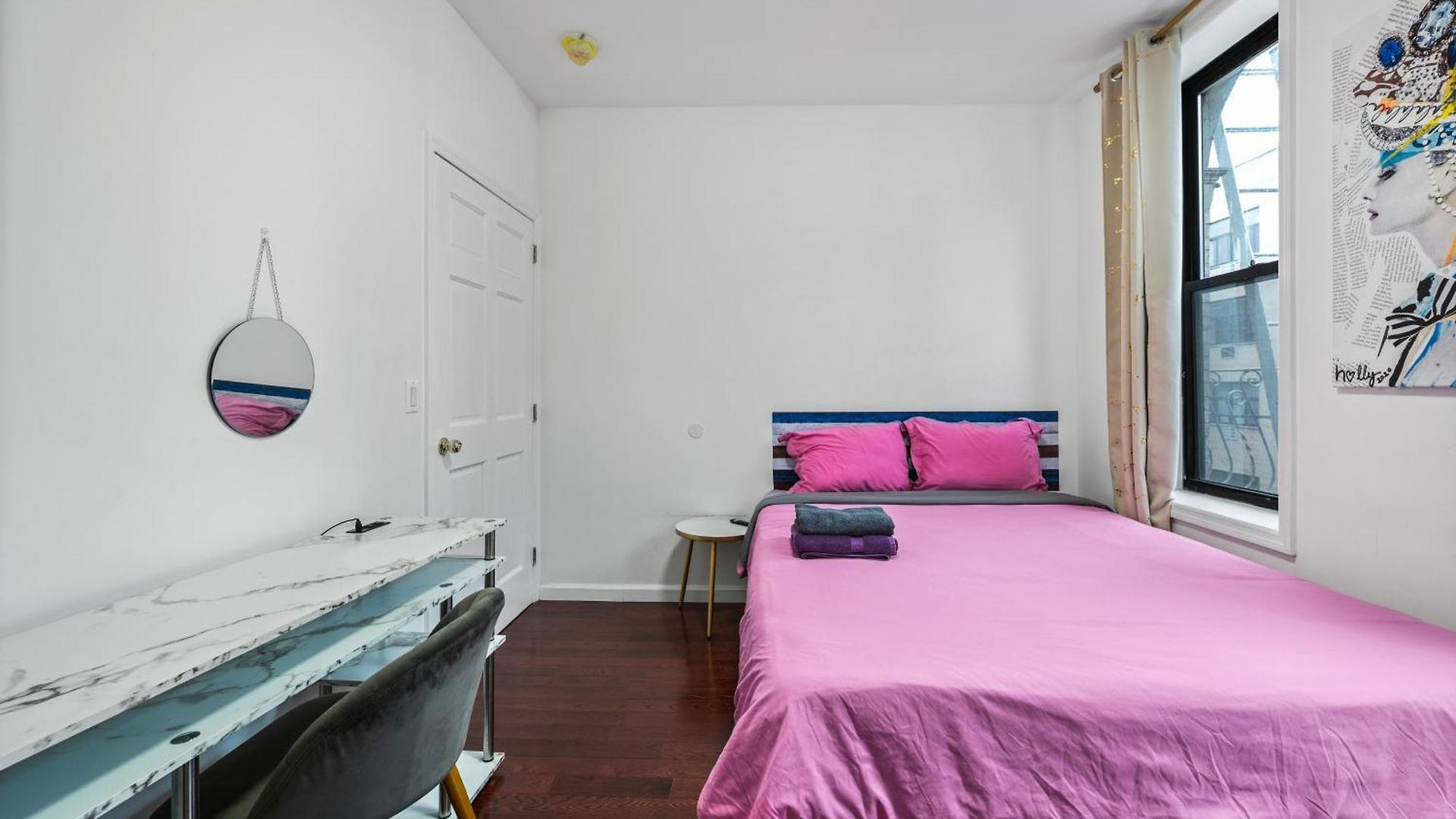 Pinky Pinky 2 Bedroom Hotel