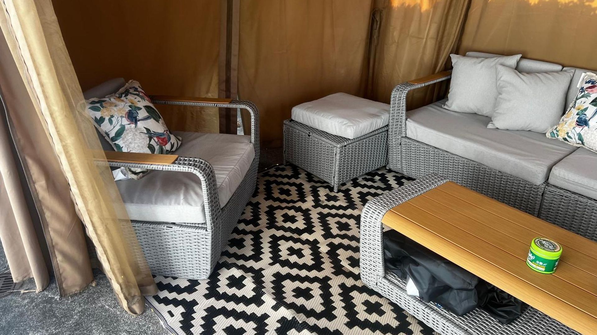 Spacious Comfy In Cozy Classy Duplex Guest house 2*