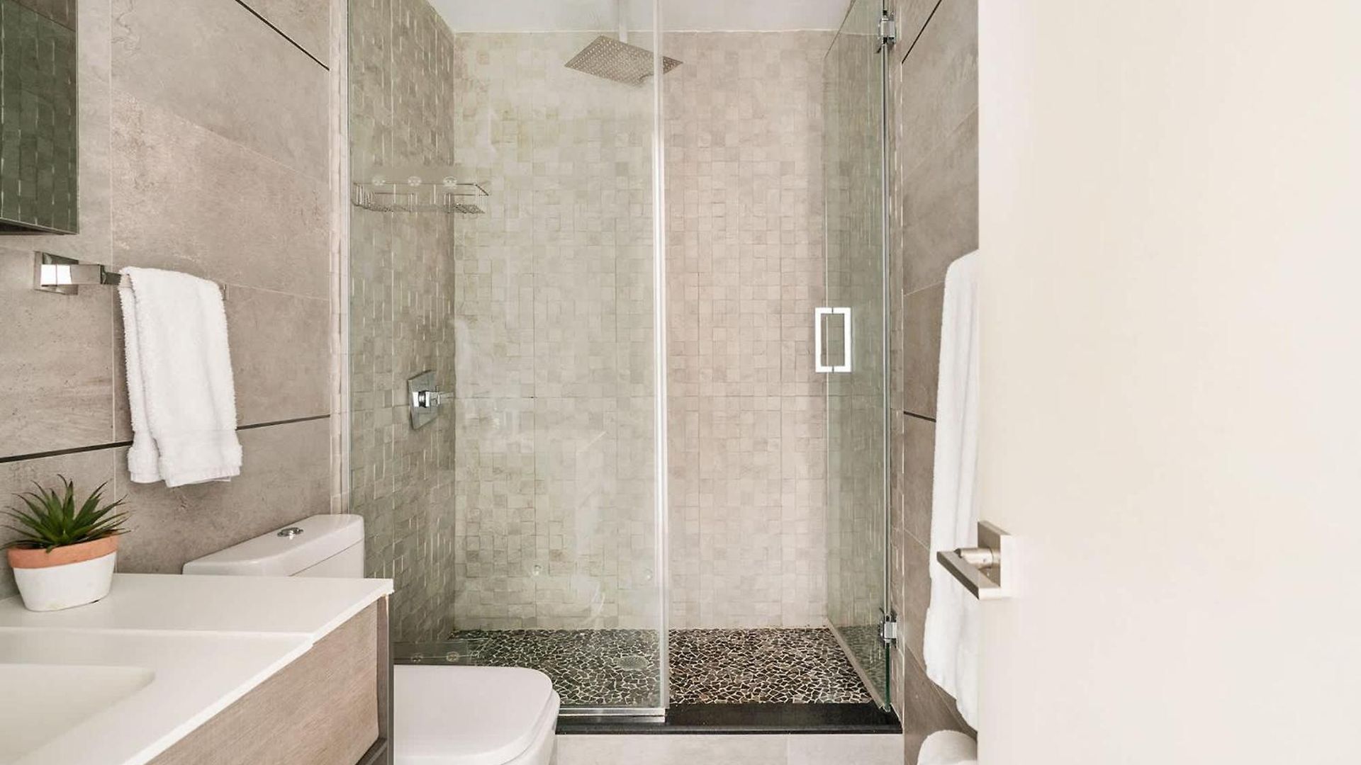75-3c Brand New Duplex 3br W D In The Unit *