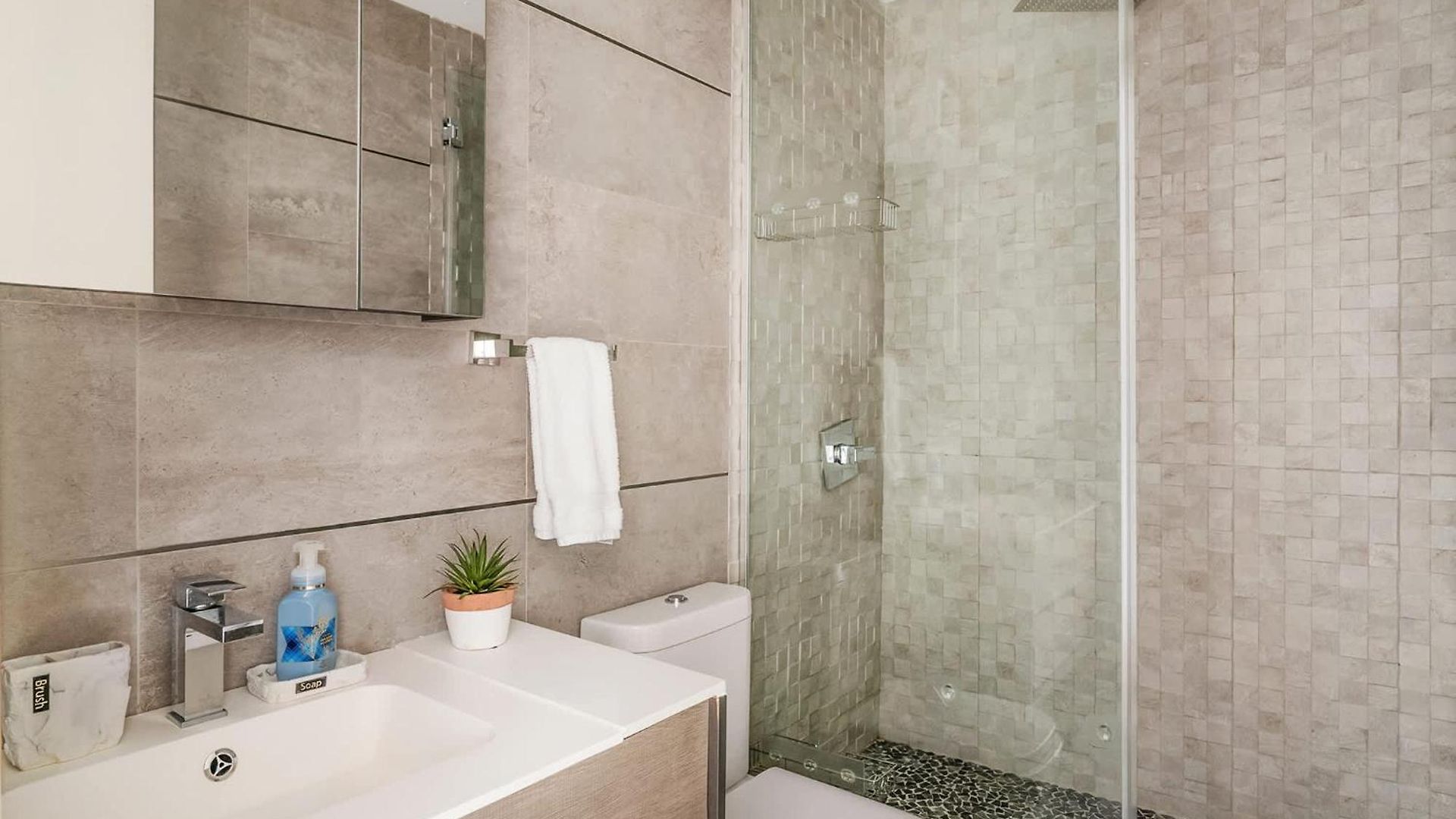 75-3c Brand New Duplex 3br W D In The Unit *