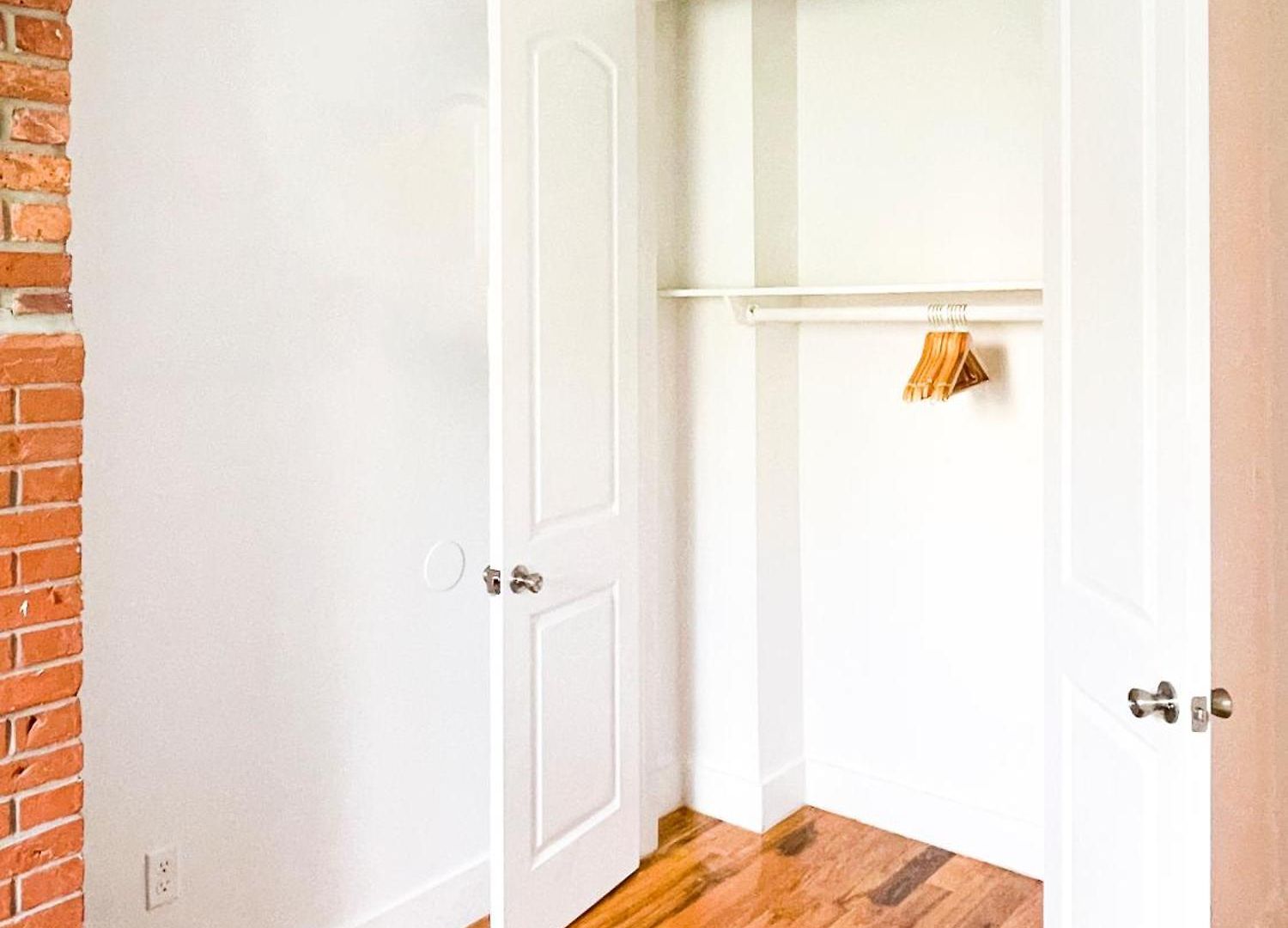 Homestay The Yellow New York