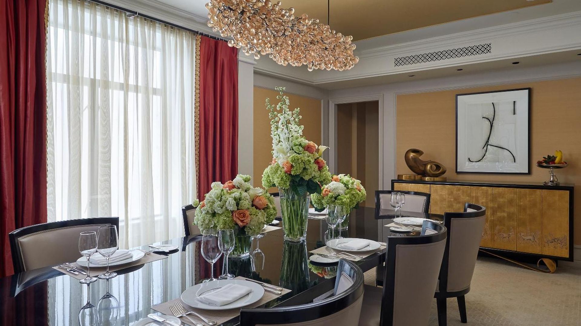 The Peninsula Hotel 5*