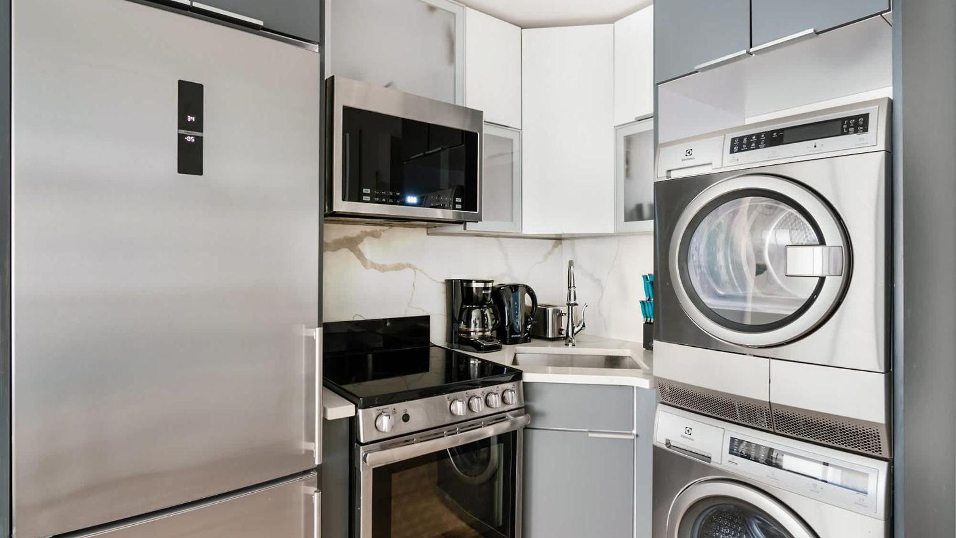 75-1d New 1br Prime Ues W D The Unit Value New York