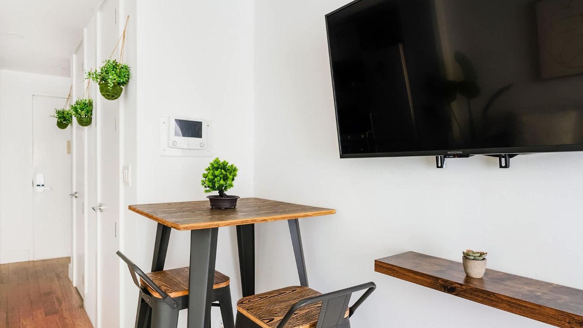 75-1d New 1br Prime Ues W D The Unit Value * New York