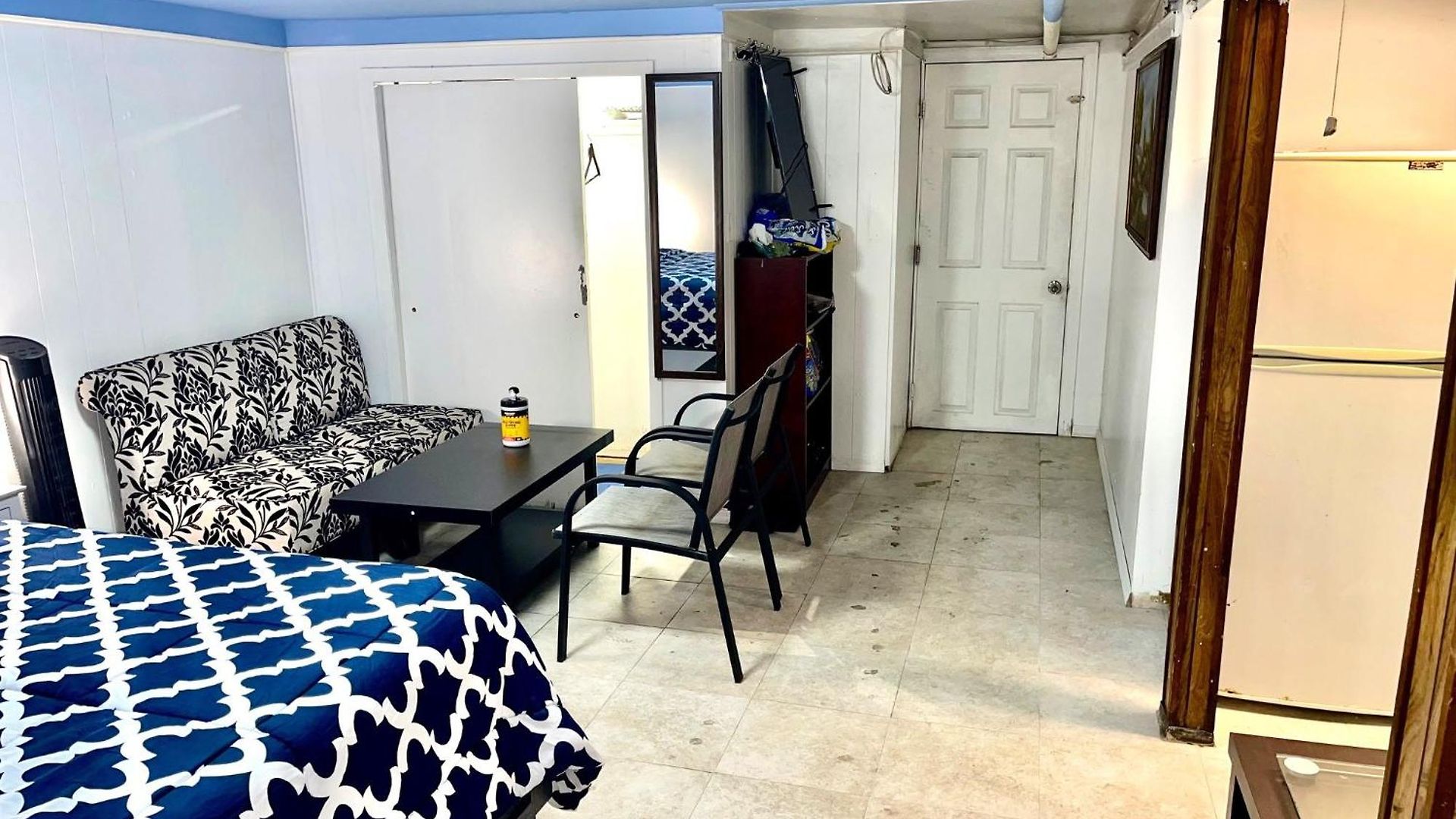 Lga Airport Near, Walk In Bsmt In A Private House! New York