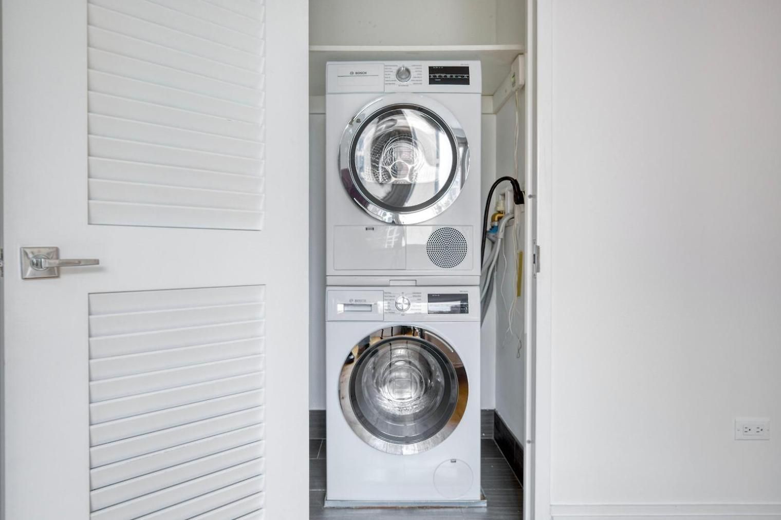 Upper E Side 2br W Gym Wd Nr The Met Nyc-298 Apartment