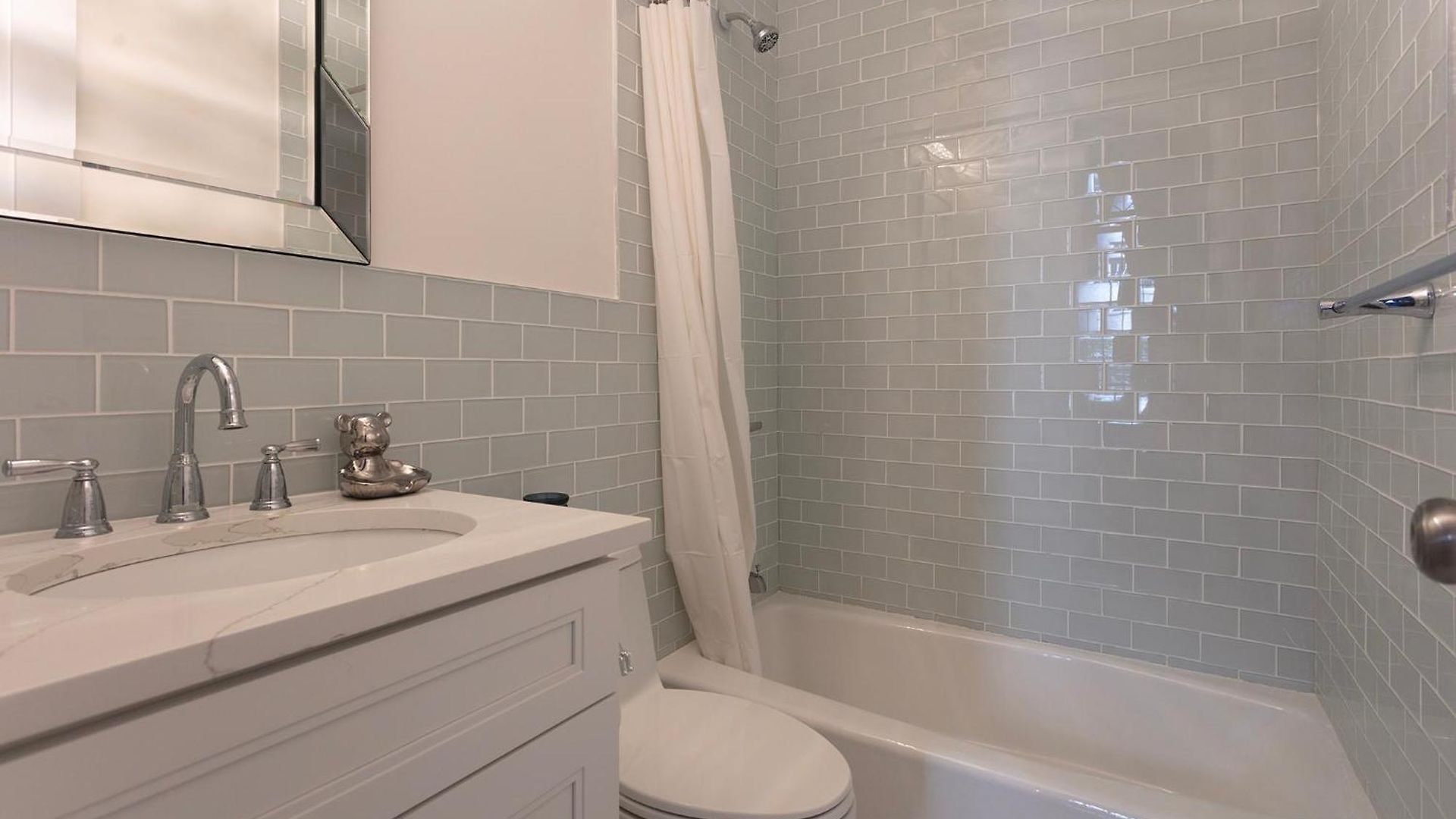 Homestay Little Manhattan 5 Min Walk To Times Square Private Bathroom World Cup 2026 Ready New York