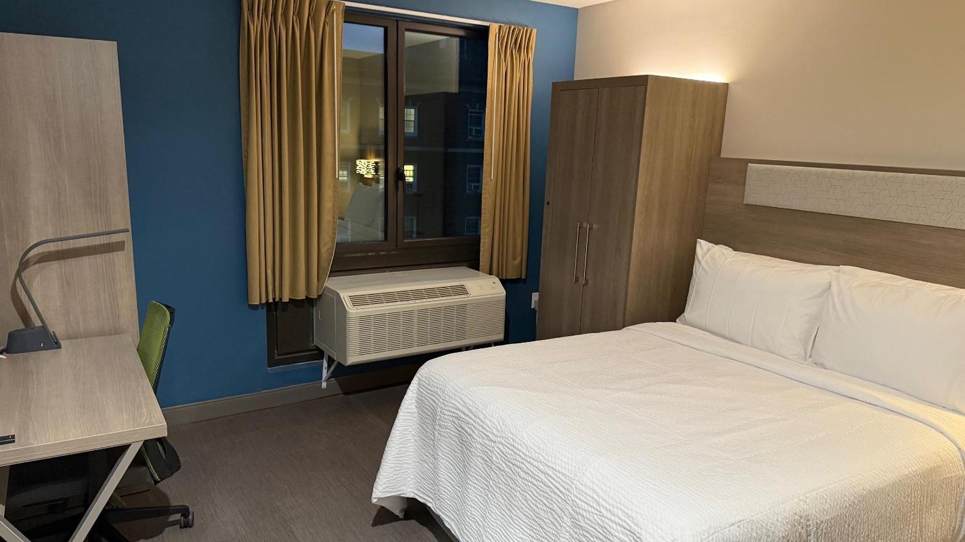 Hotel Express & 3*
