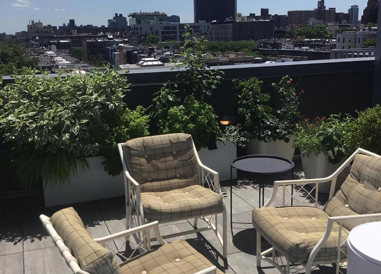 Large And Luxurious In Strivers Row