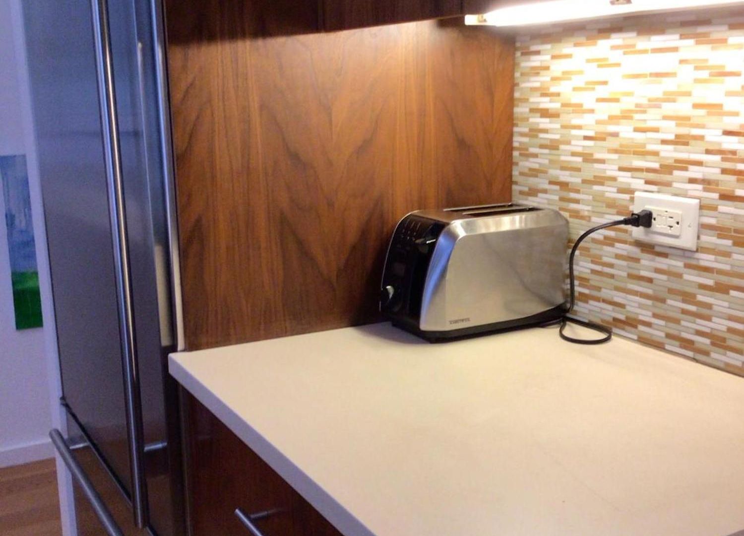 Large And Luxurious In Strivers Row Apartment *