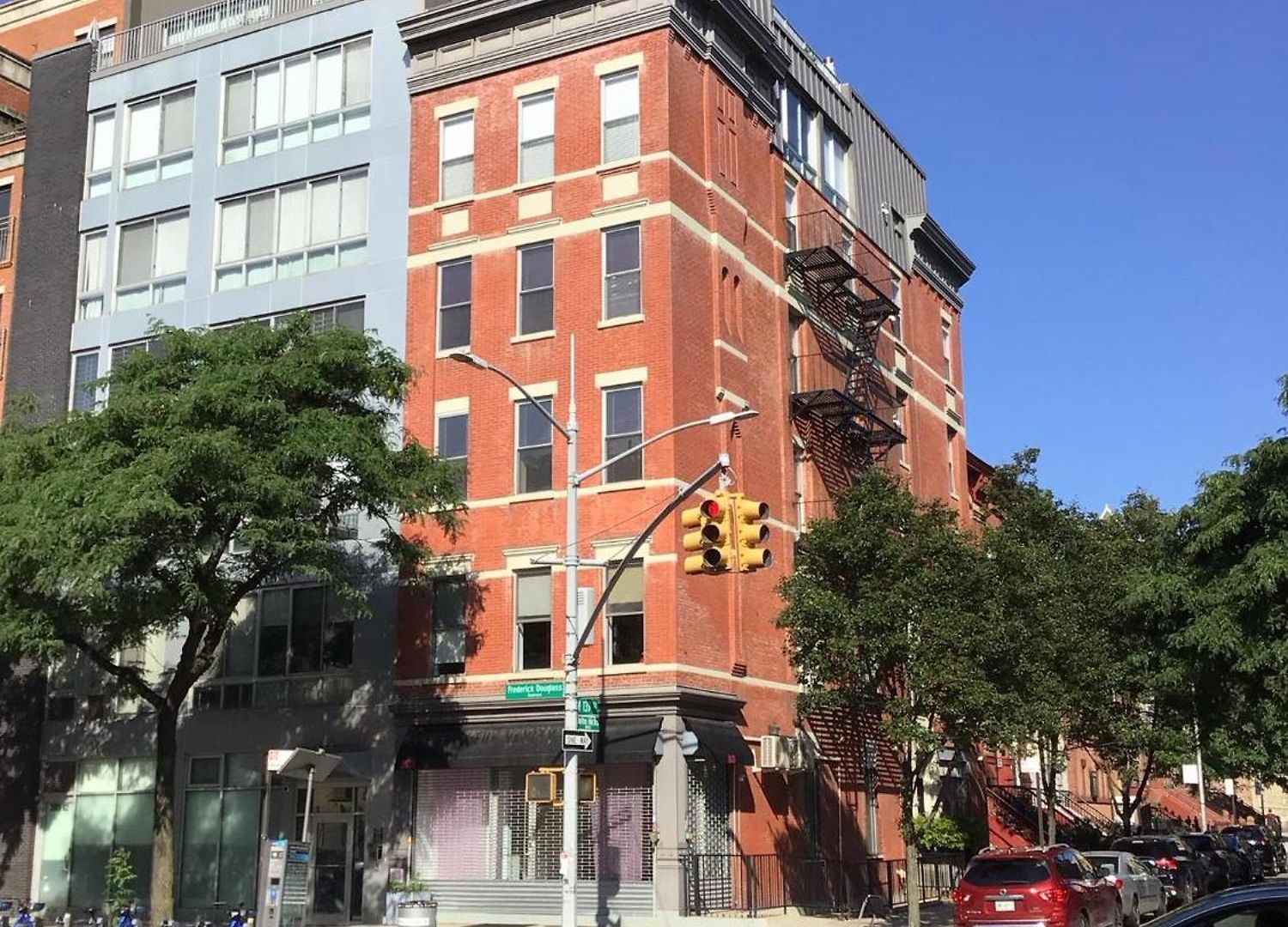 Apartment Large And Luxurious In Strivers Row New York