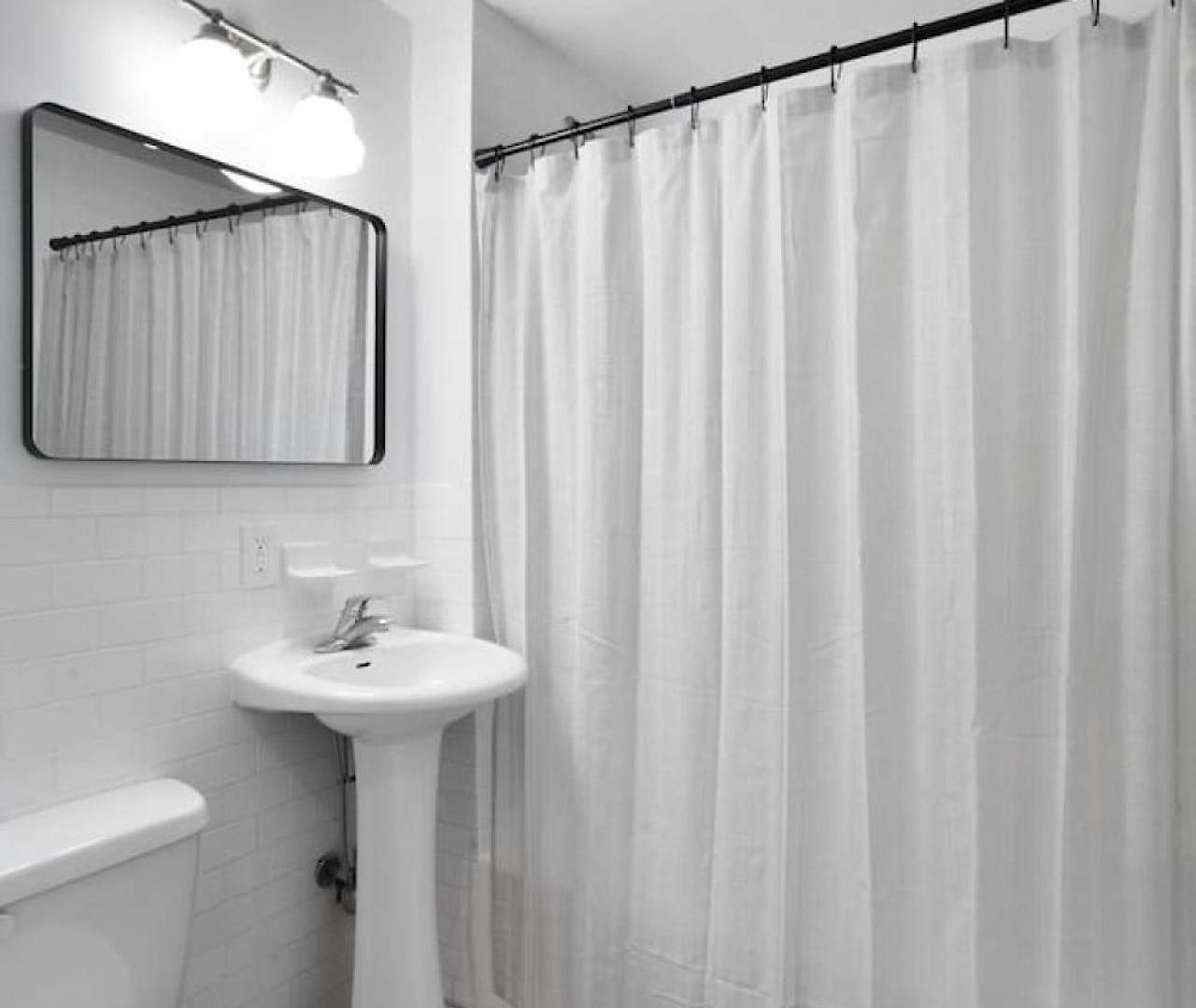 Charming Park Townhome *