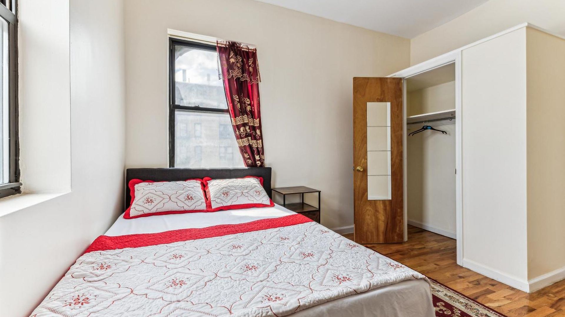 Guest house Empire Blvd *