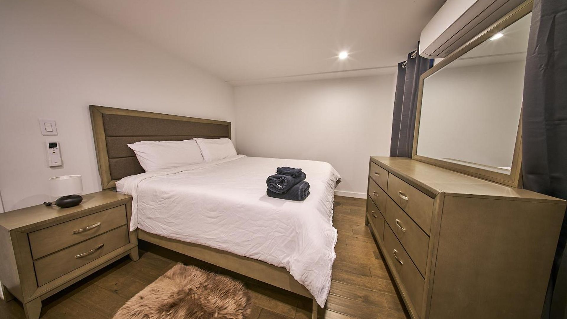 Apartment Modern 2 Bedroom Retreat In Downtown Manhattan