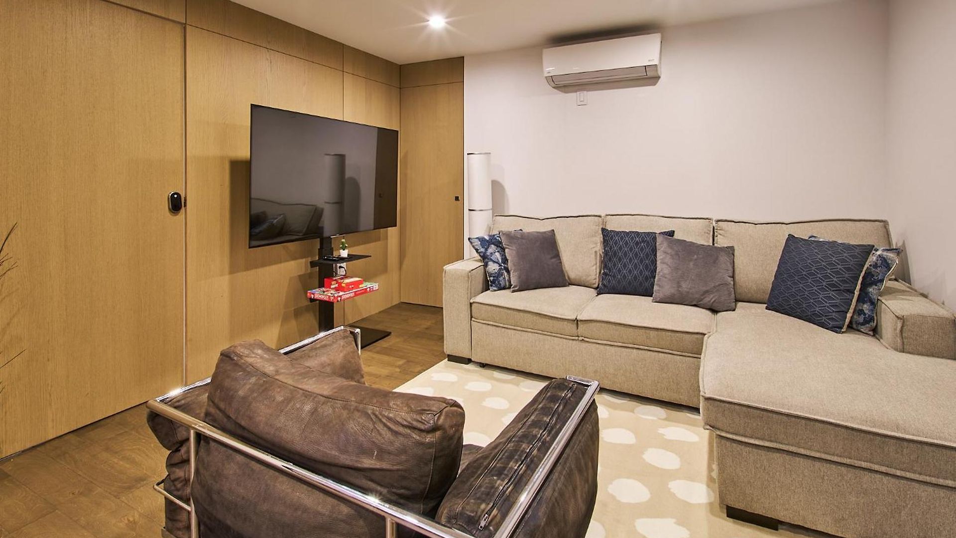 Modern 2 Bedroom Retreat In Downtown Manhattan
