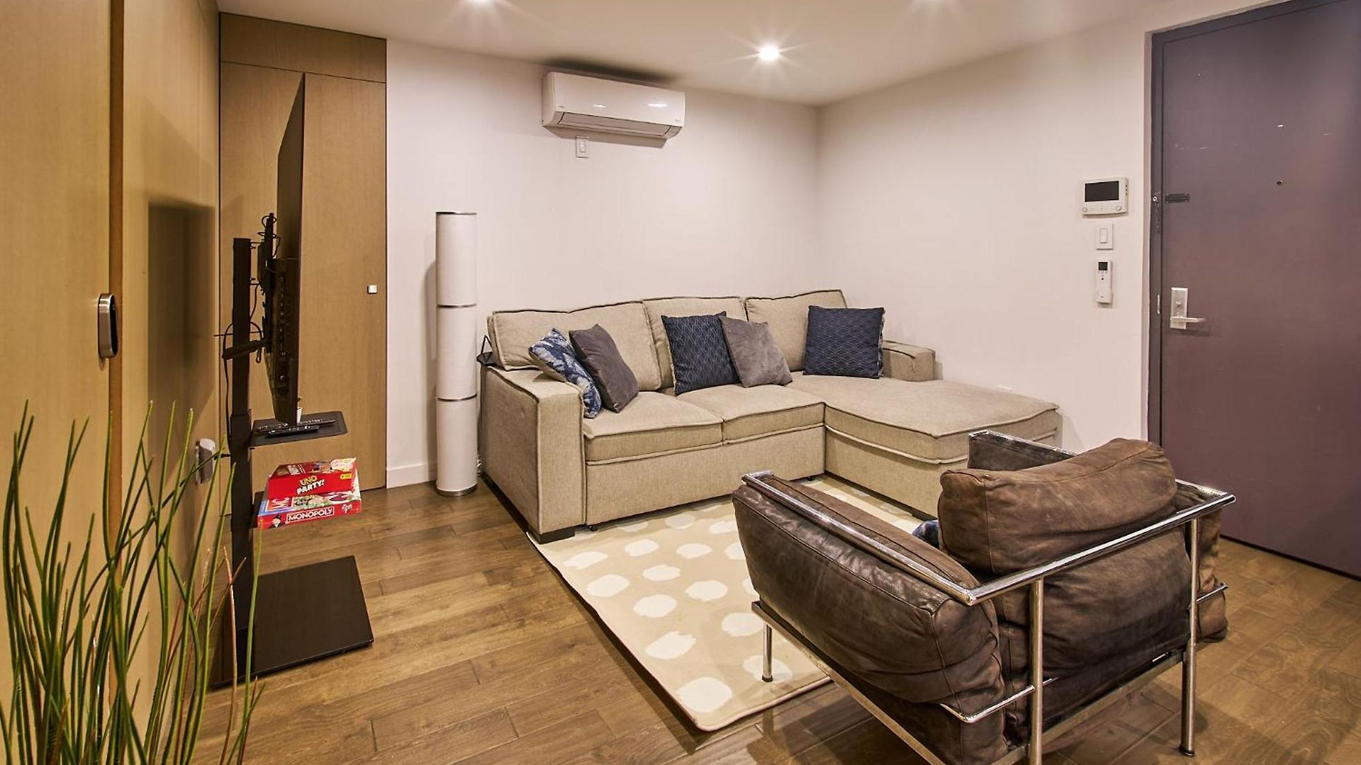 Modern 2 Bedroom Retreat In Downtown Manhattan New York