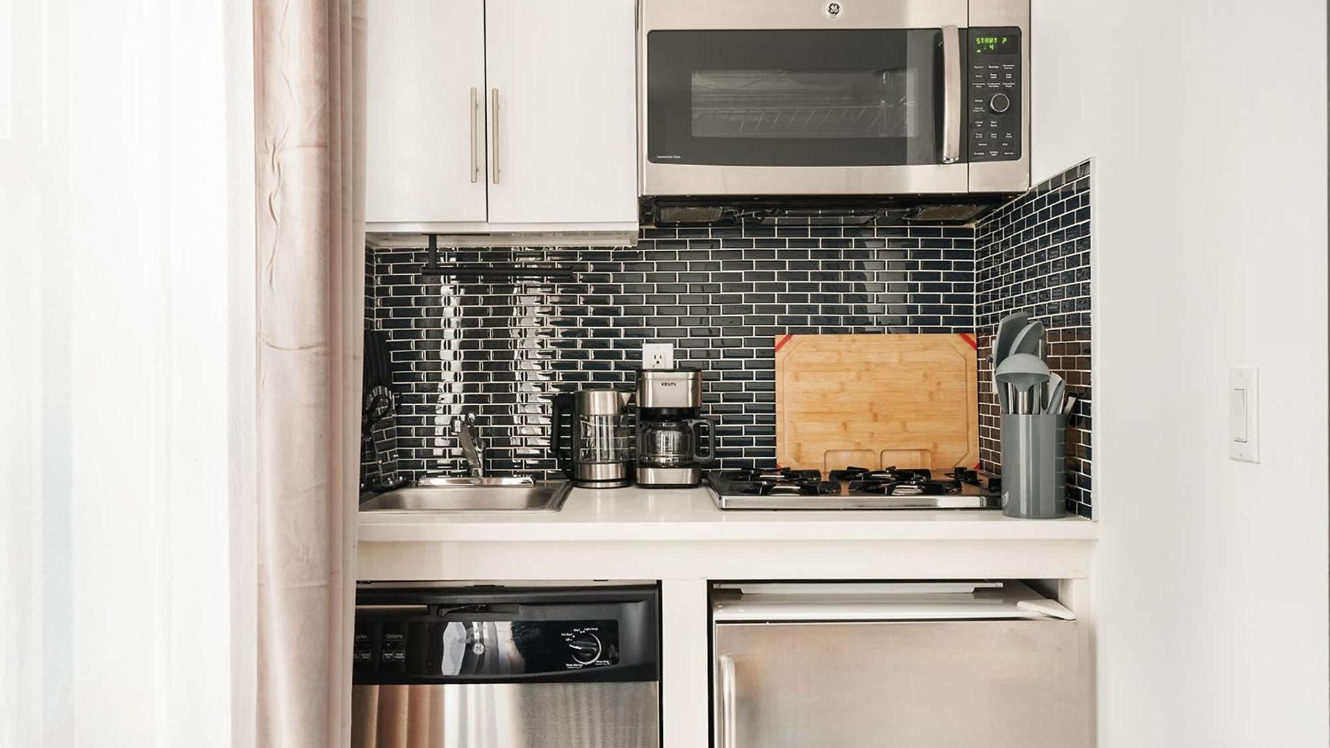69-3a Prime Les Modern Brand New 1br Apartment *
