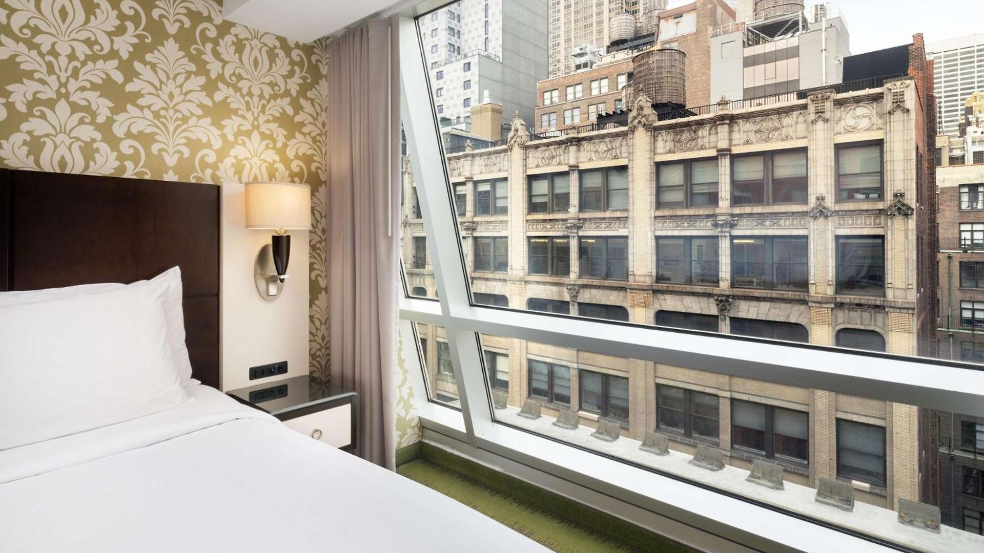 Western Premier Herald Square Hotel